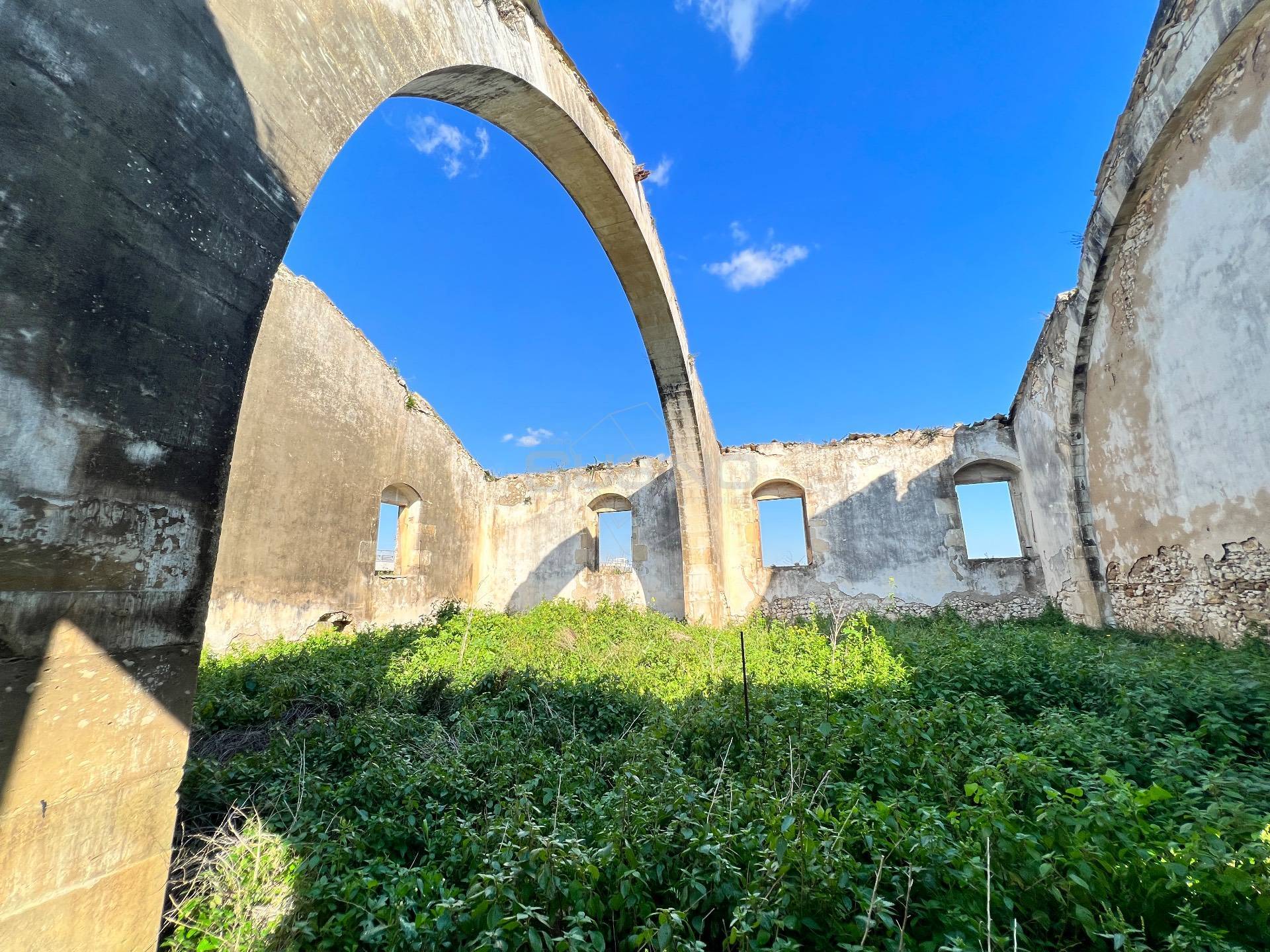 Caseggiato in vendita a Siracusa, Pantanelli