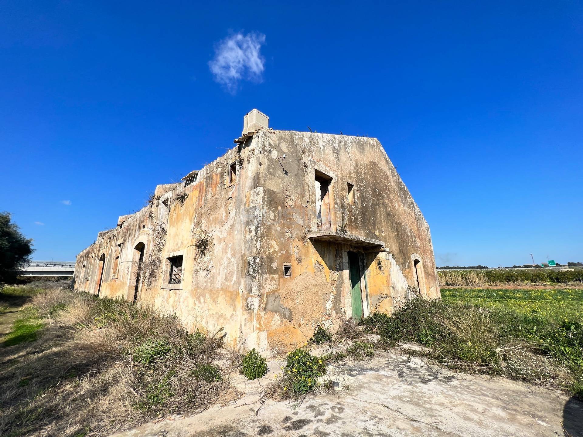 Caseggiato in vendita a Siracusa, Pantanelli