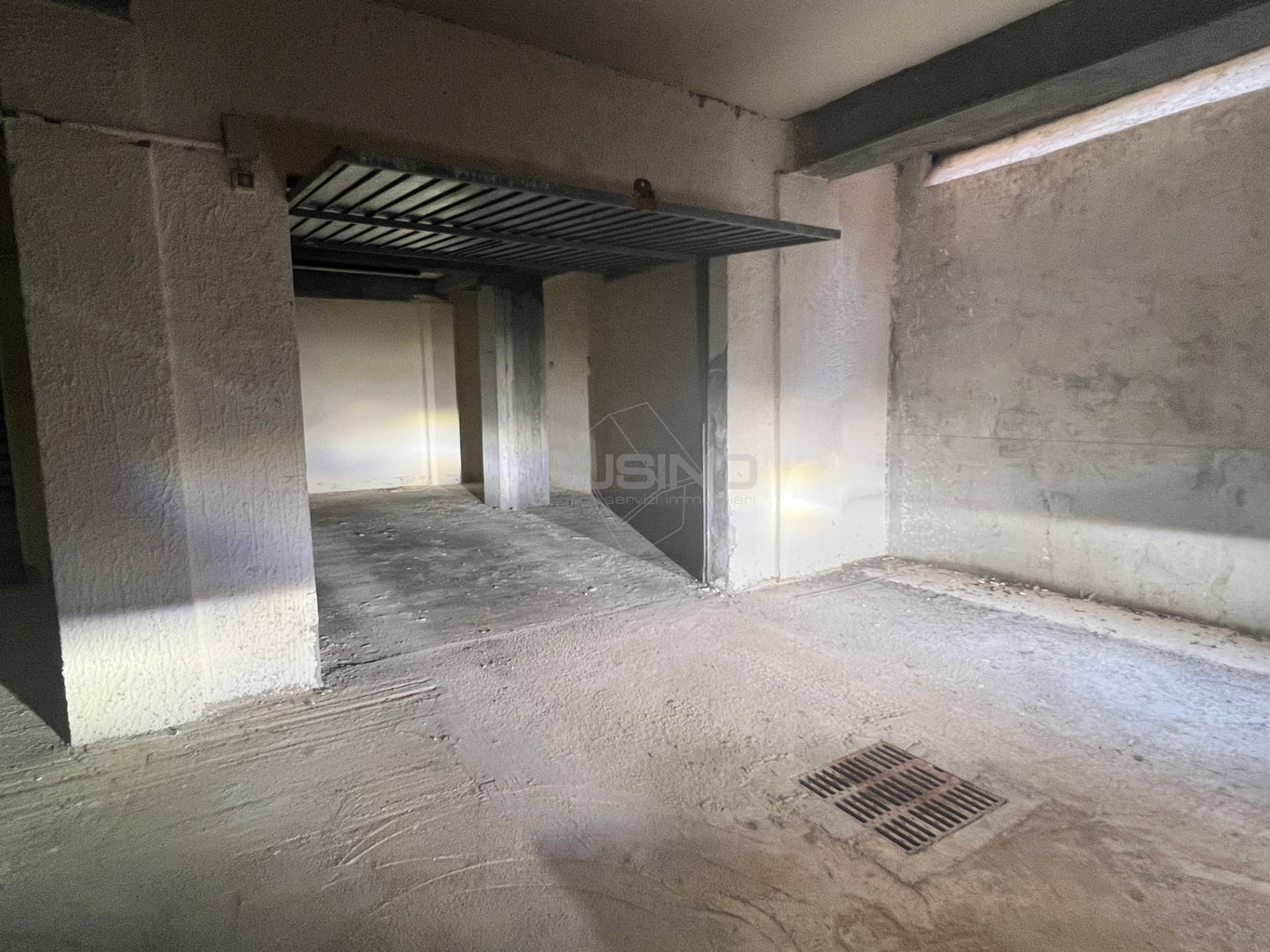 Box o garage in vendita a Siracusa, Piazza Adda