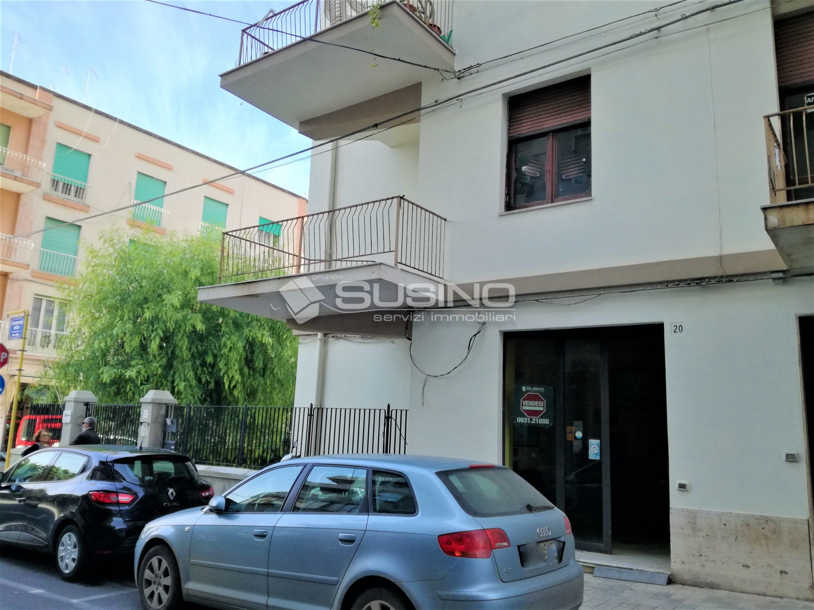 Locale commerciale in vendita a Siracusa, Piazza Adda