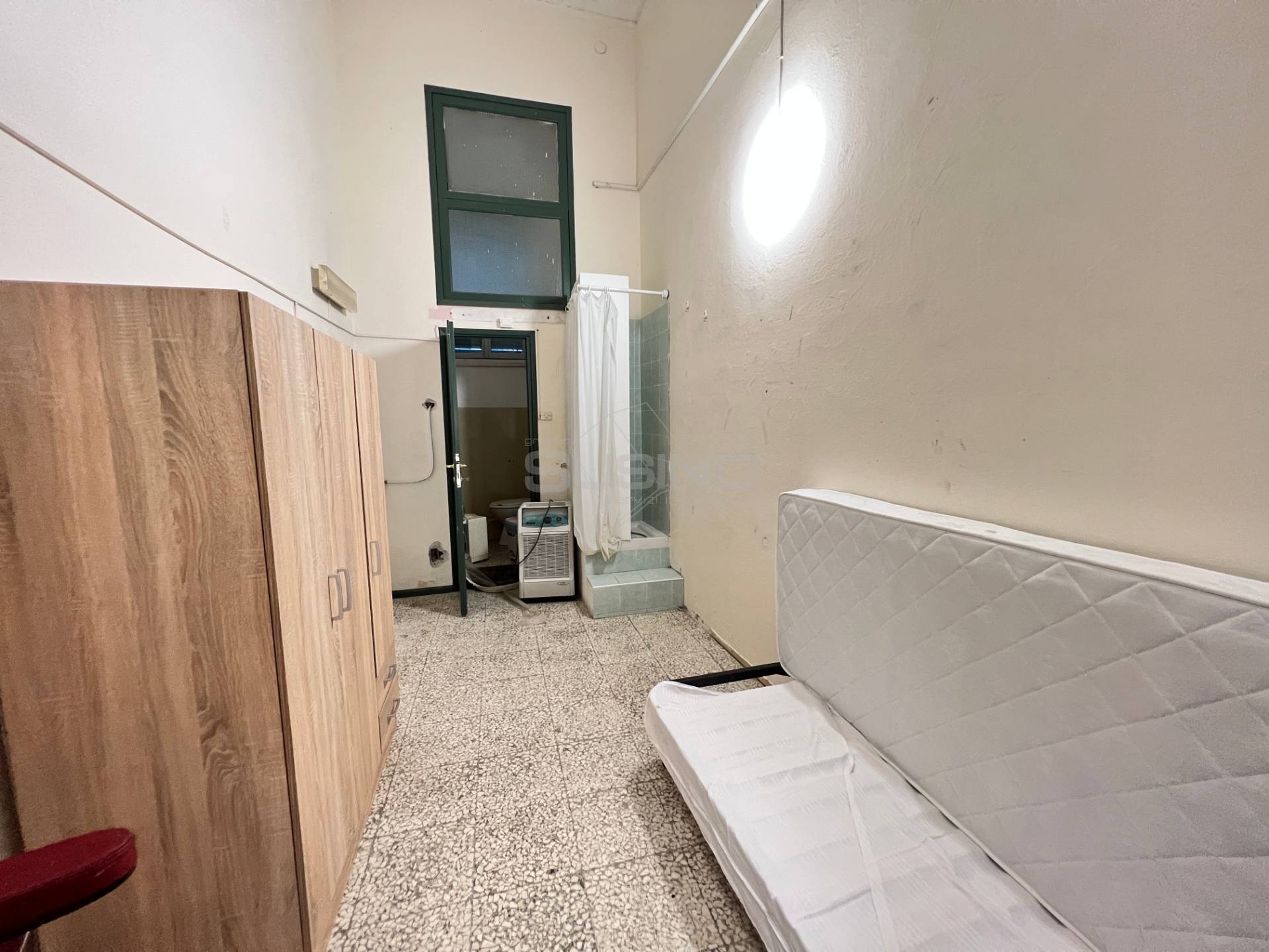 Locale commerciale in vendita a Siracusa, Piazza Adda