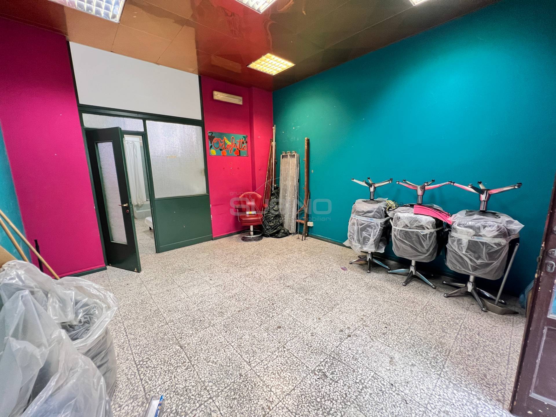 Locale commerciale in vendita a Siracusa, Piazza Adda