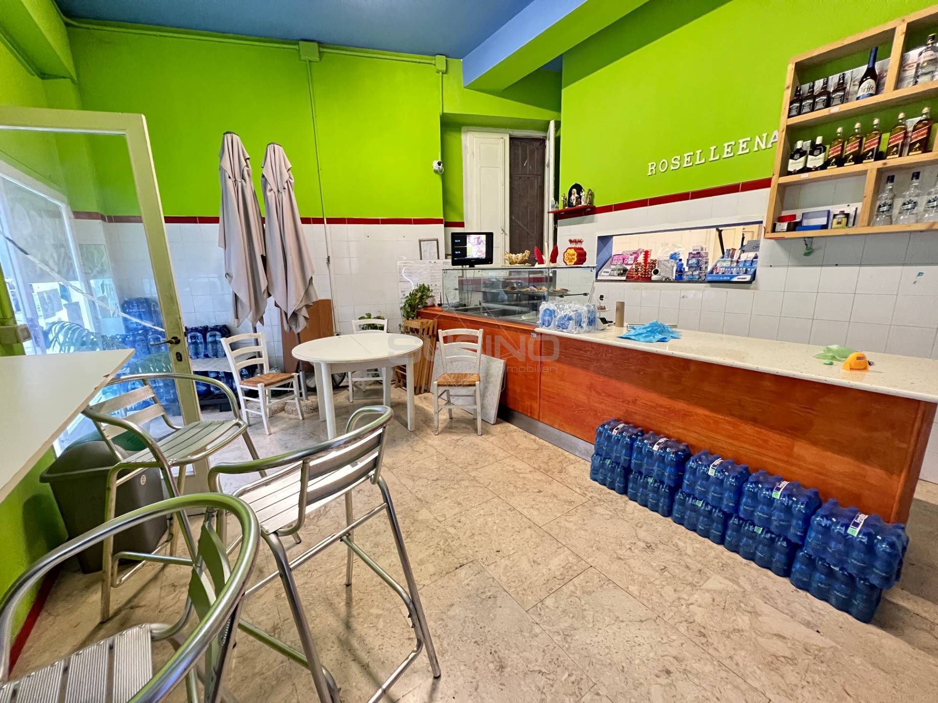 Locale commerciale in vendita a Siracusa, Gelone