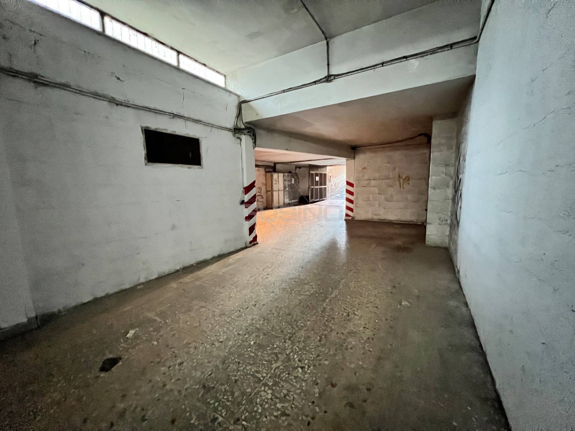 Box o garage in vendita a Siracusa