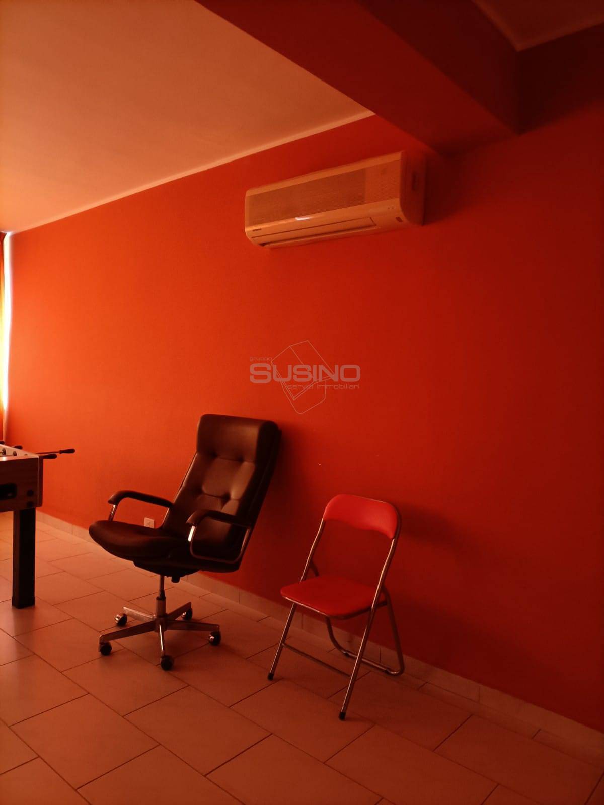 Studio/Ufficio in vendita a Floridia, Taverna