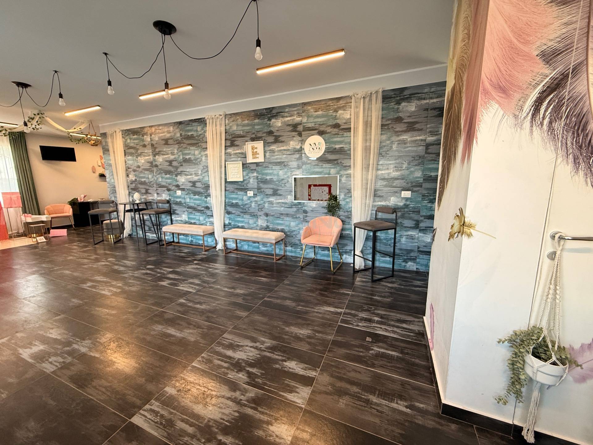 Locale commerciale in vendita a Siracusa, Isola