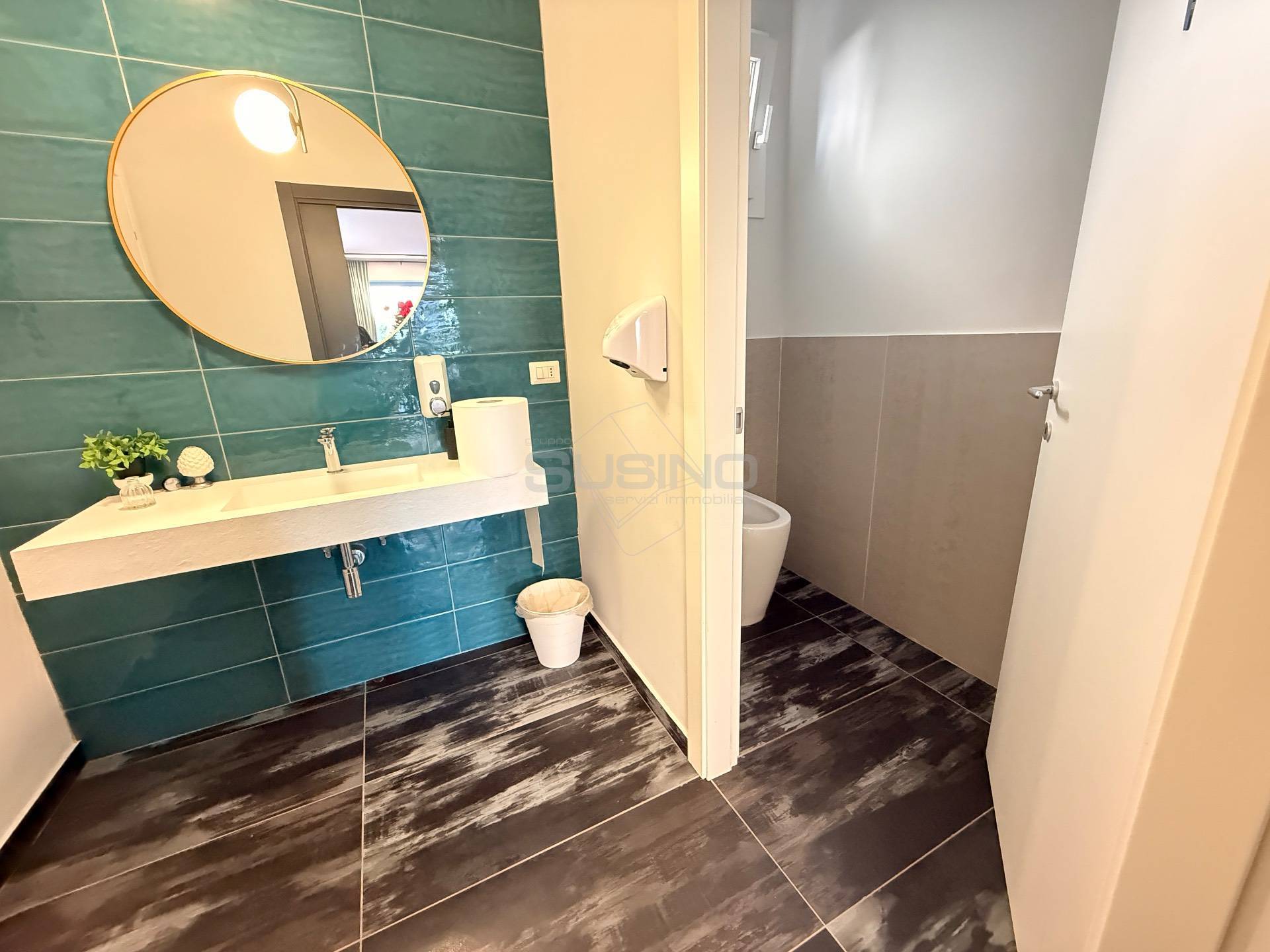 Locale commerciale in vendita a Siracusa, Isola