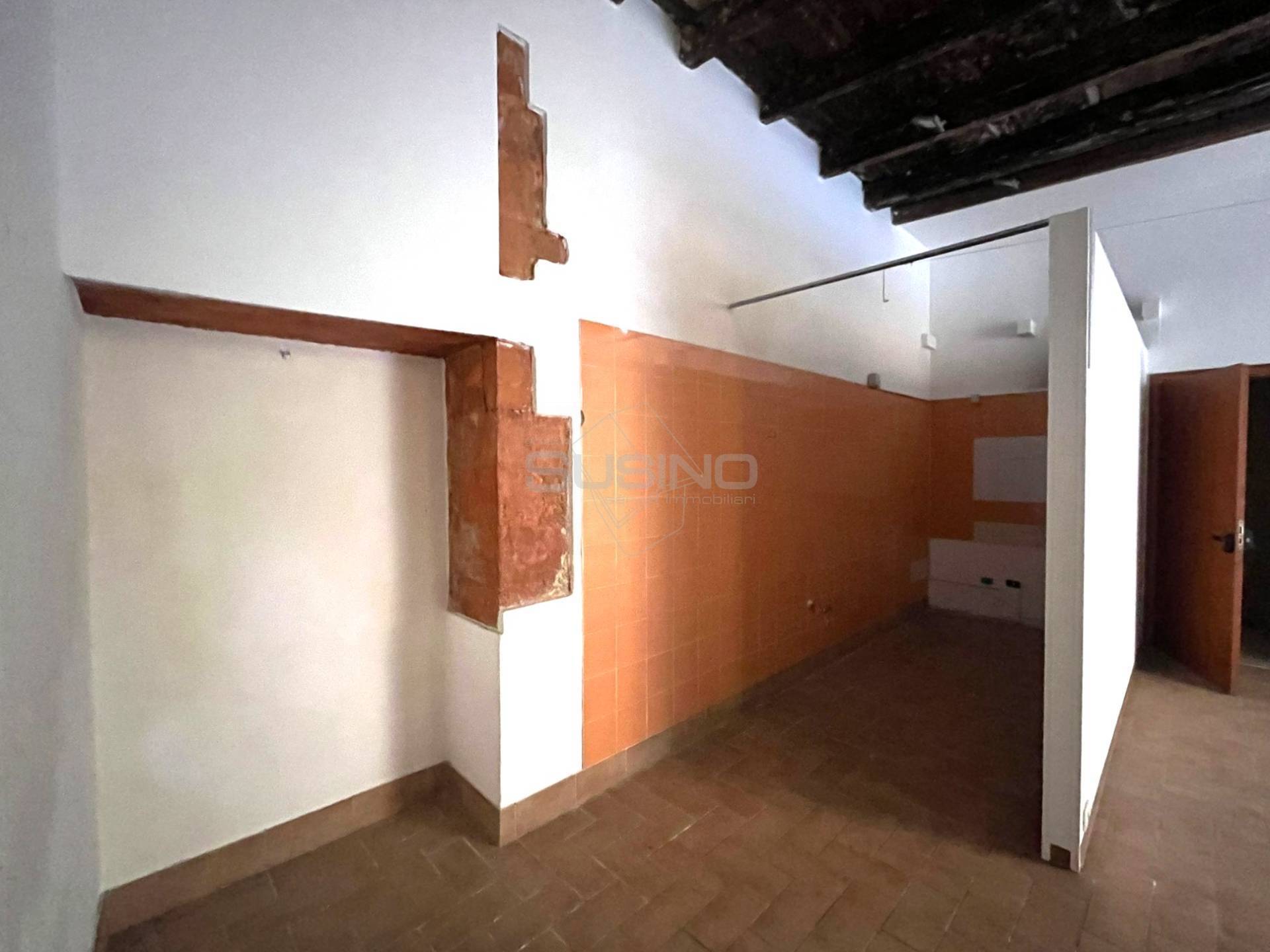 Locale commerciale in vendita a Siracusa, Ortigia