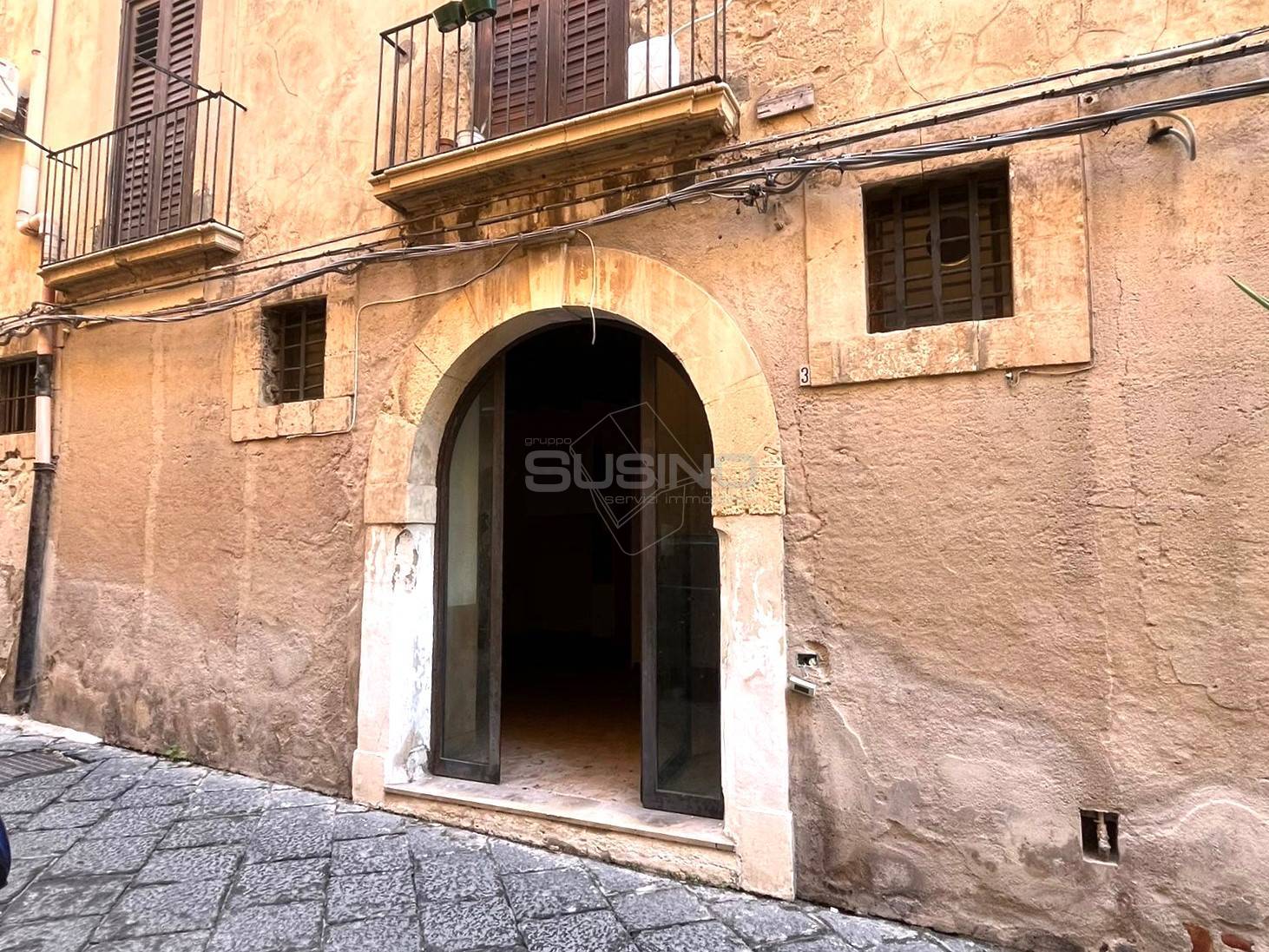 Locale commerciale in vendita a Siracusa, Ortigia