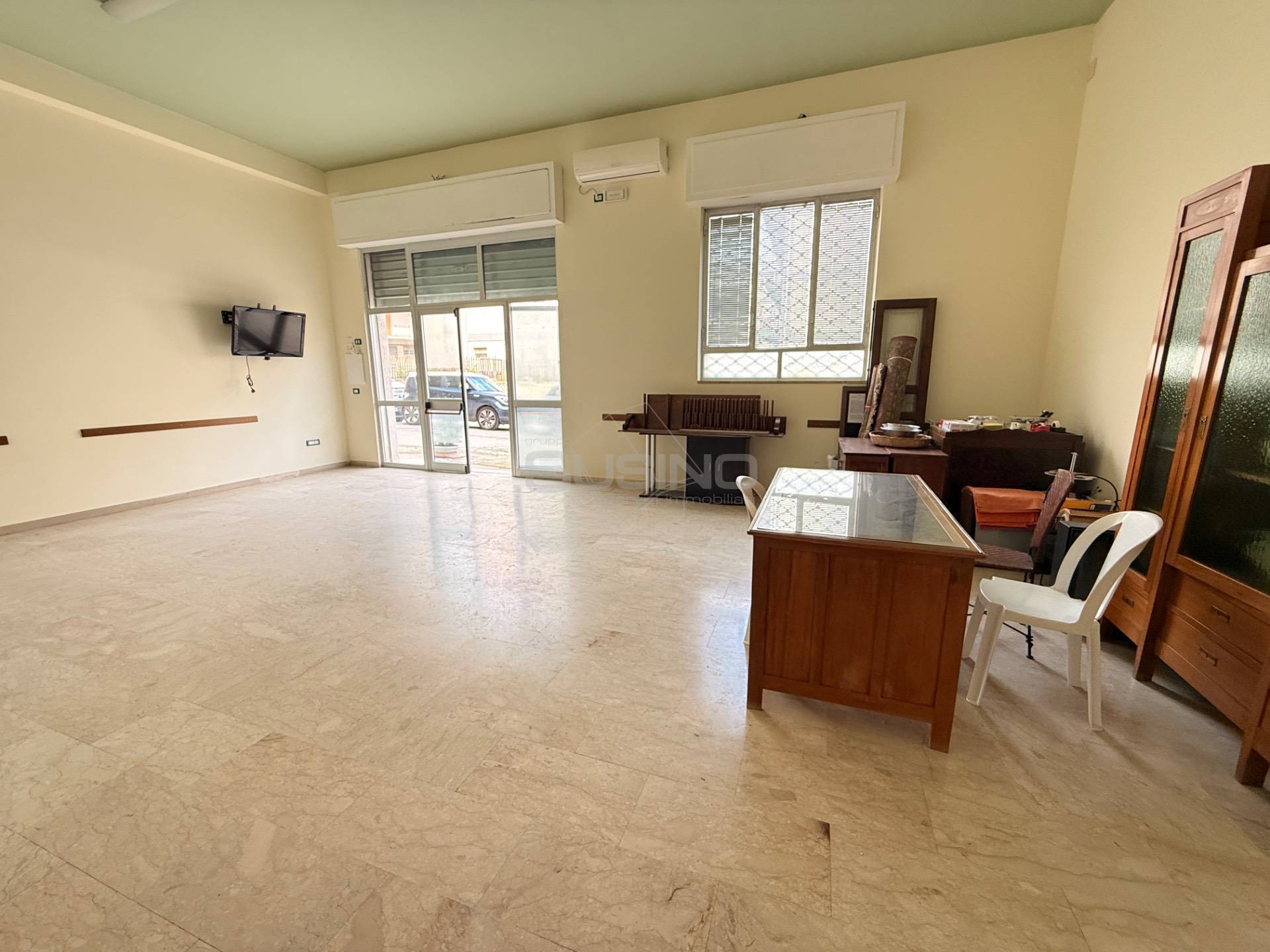 Magazzino in vendita a Siracusa