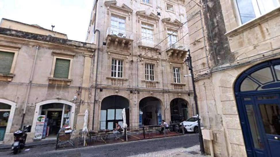Locale commerciale in vendita a Siracusa, Ortigia