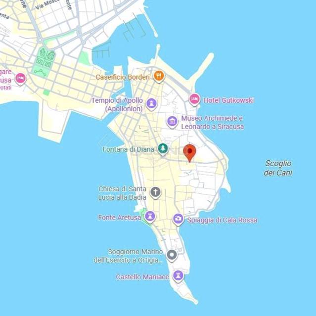 Locale commerciale in vendita a Siracusa, Ortigia