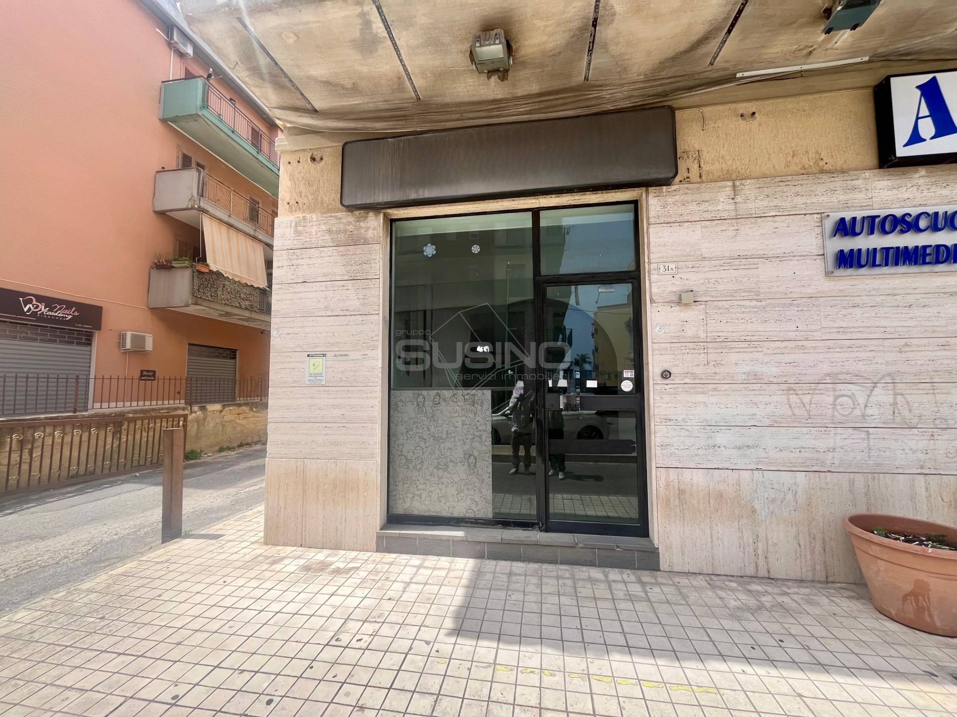 Locale commerciale in affitto a Siracusa, Filisto