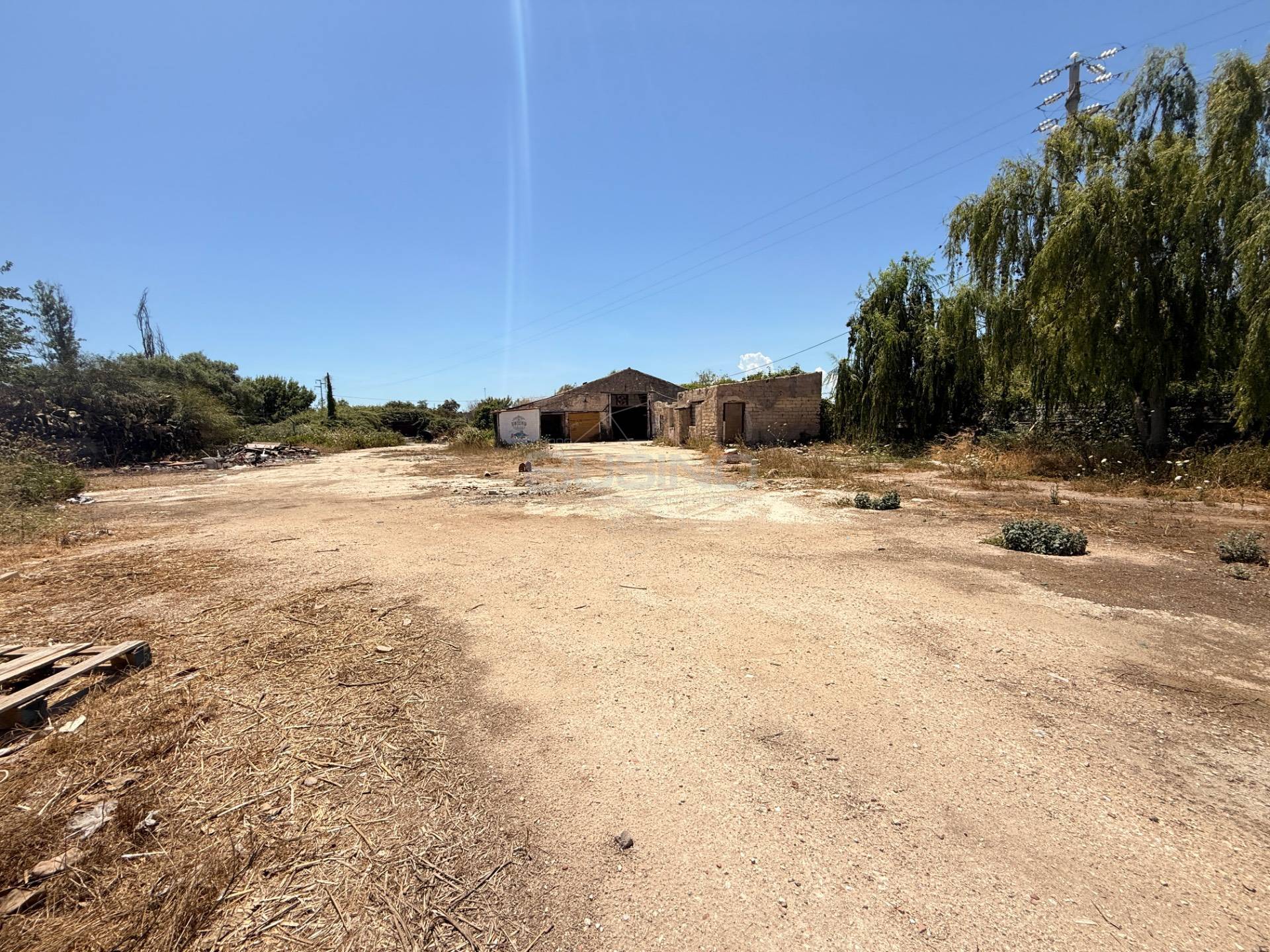Magazzino in vendita a Siracusa, Elorina