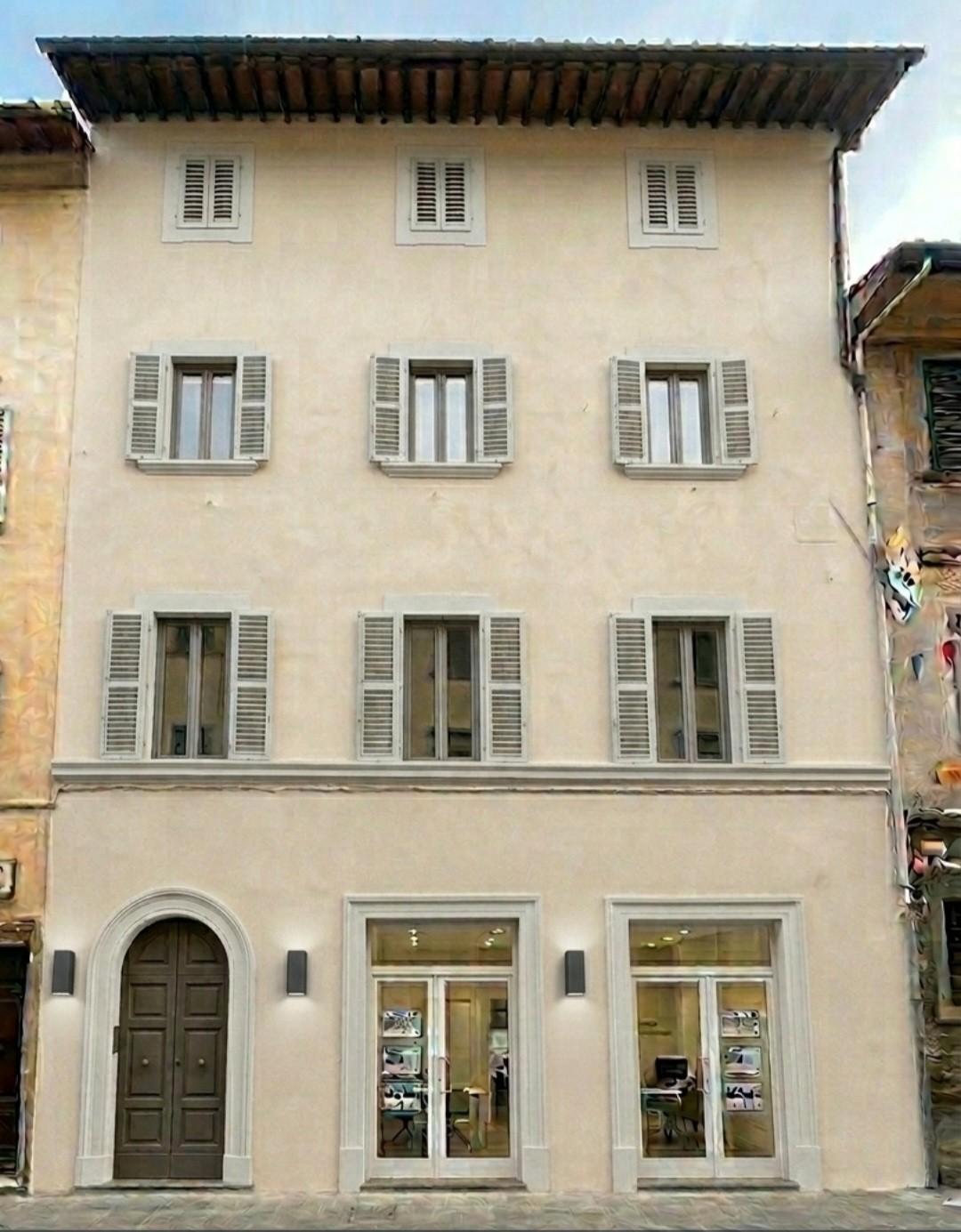 Stabile/Palazzo con giardino a Castelfranco di Sotto