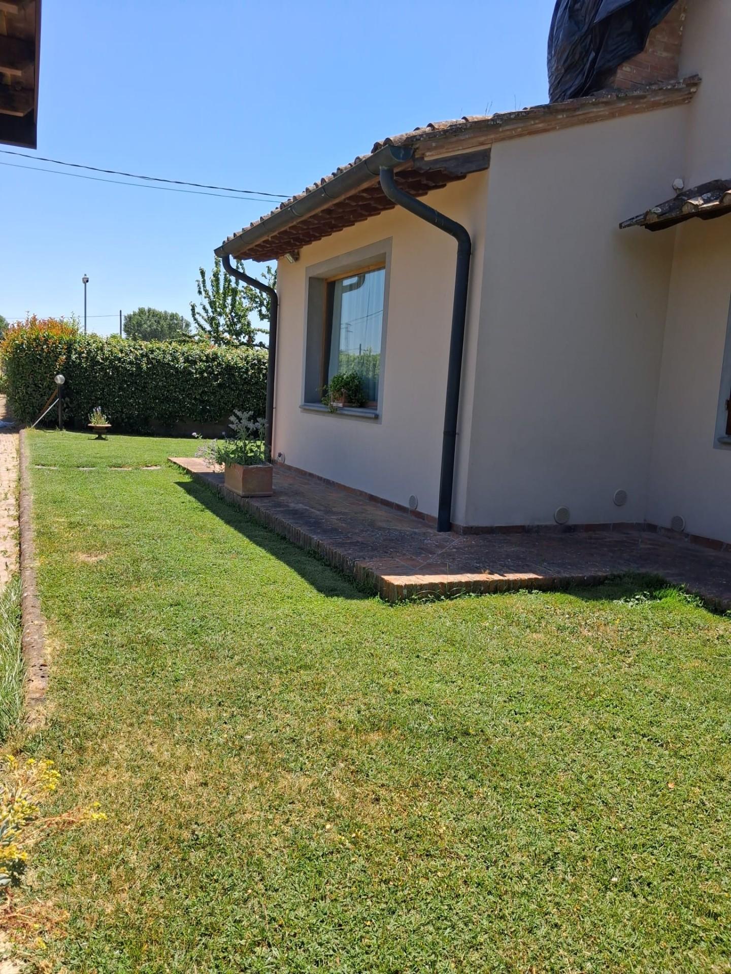 Villa con giardino a Castelfranco di Sotto