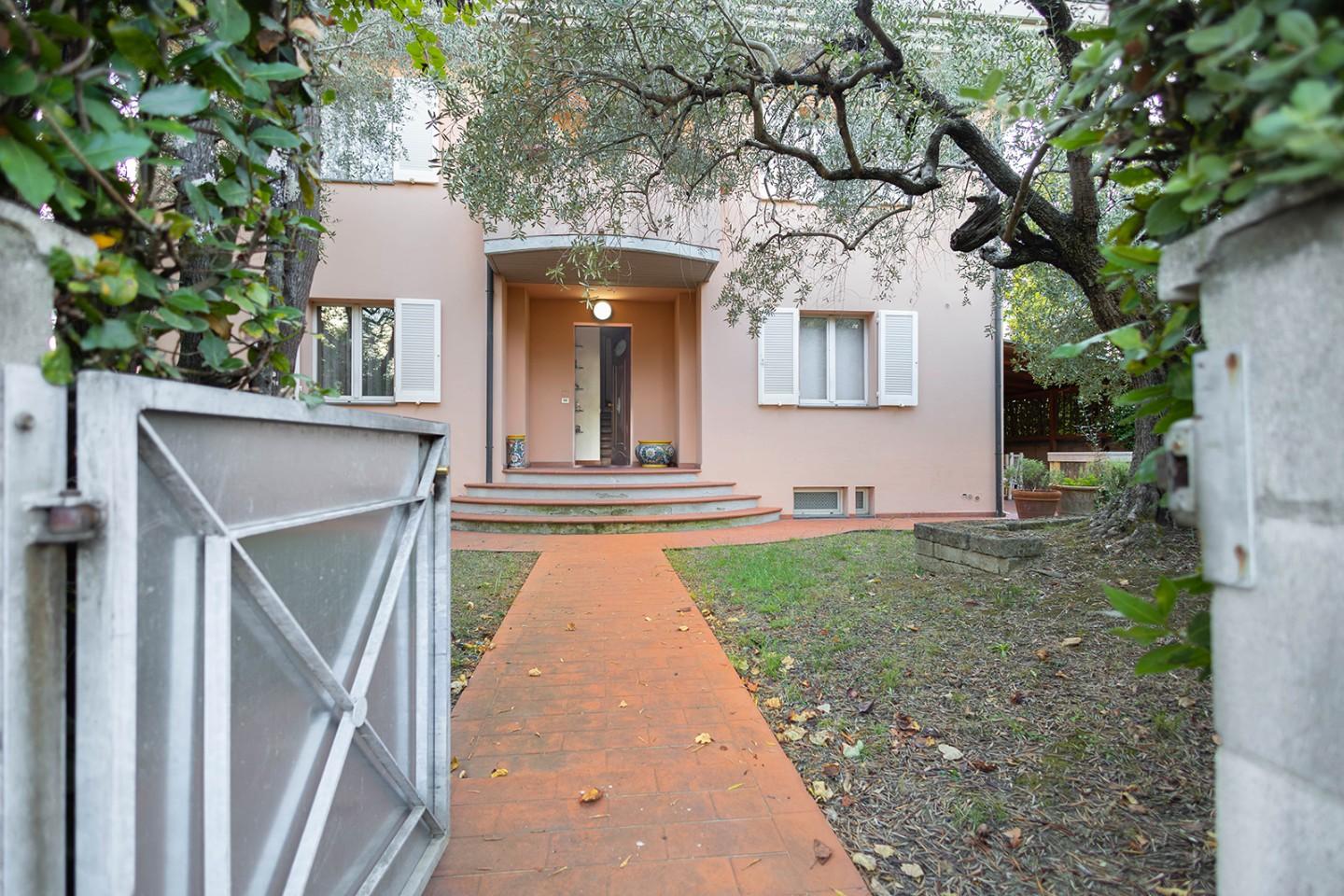 Villa Quadrifamiliari in vendita a Castelfranco di Sotto