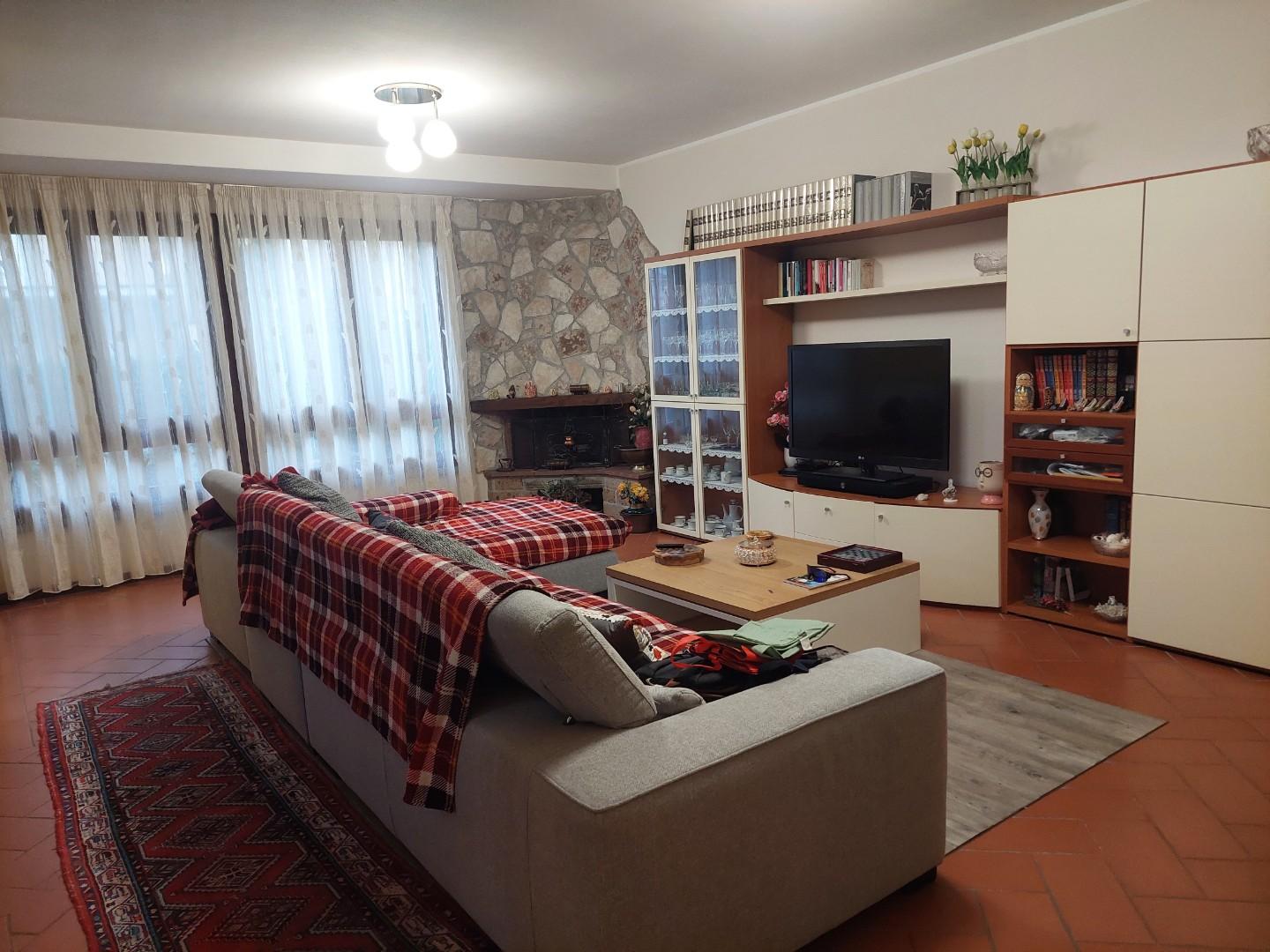 Villa Bifamiliare con giardino a Santa Croce sull'Arno