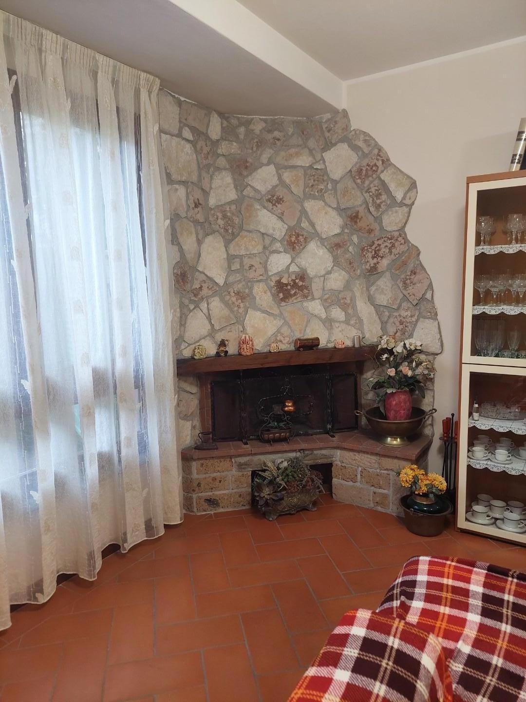 Villa Bifamiliare con giardino a Santa Croce sull'Arno