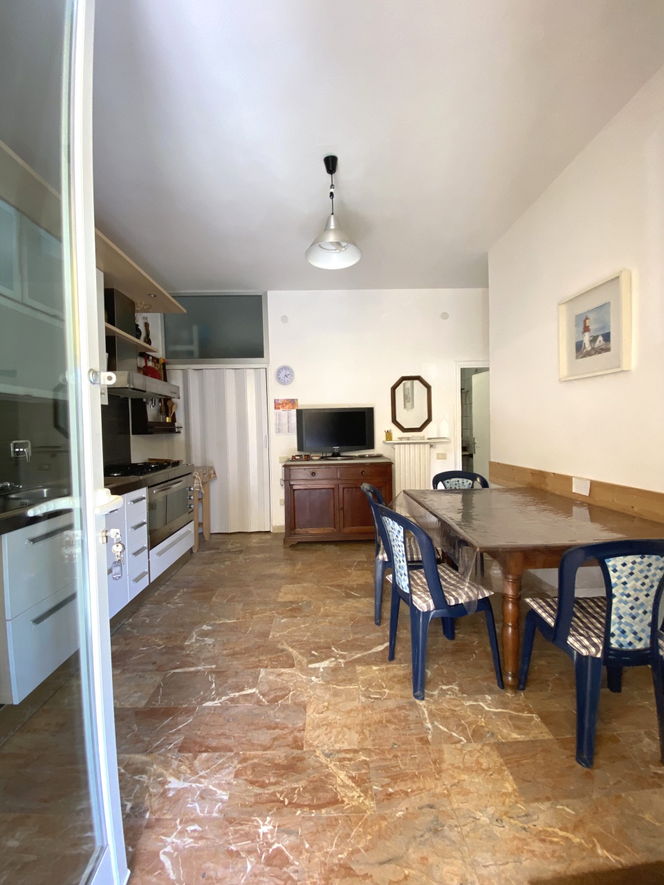 Trilocale con giardino in via capri, Follonica