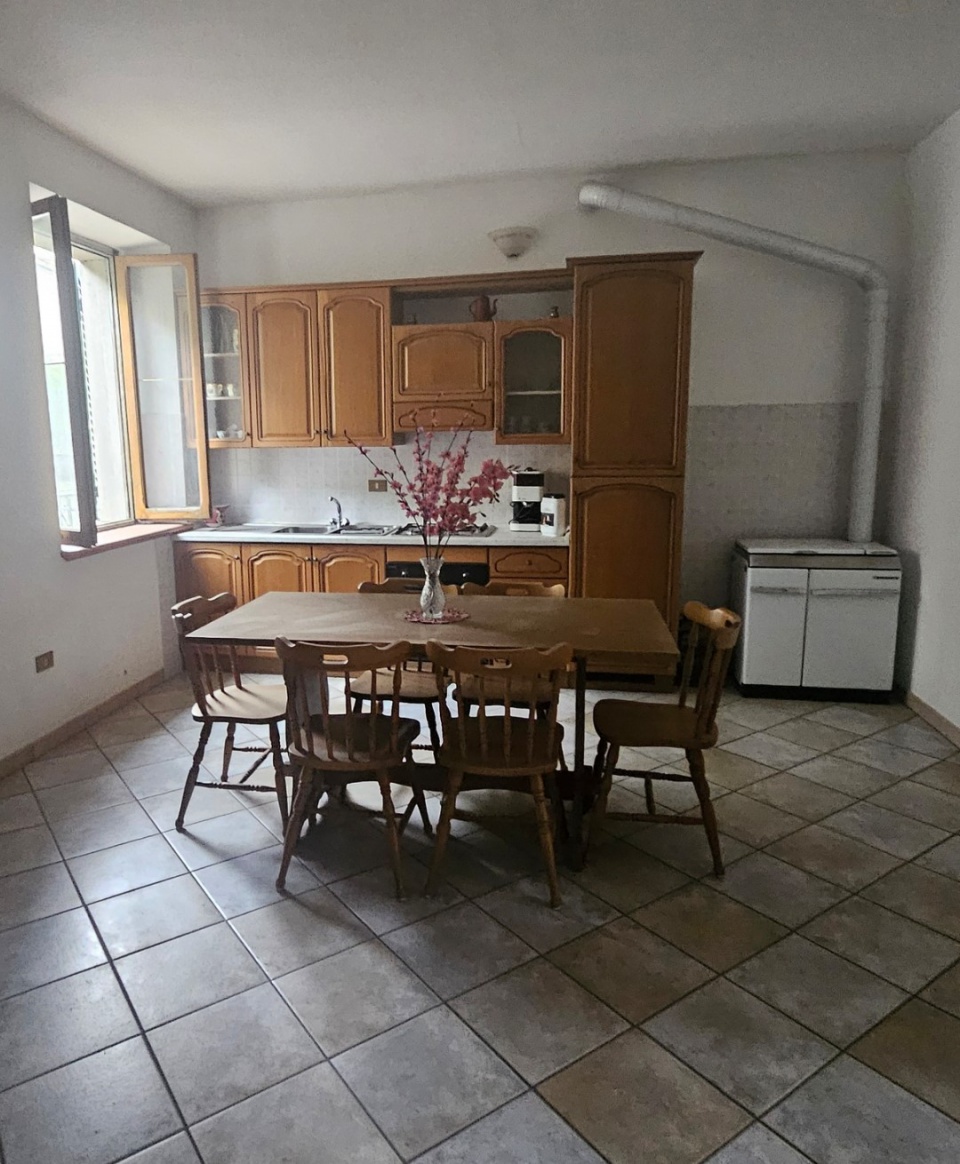 Casa indipendente con giardino in via fratelli rosselli, Santa Fiora