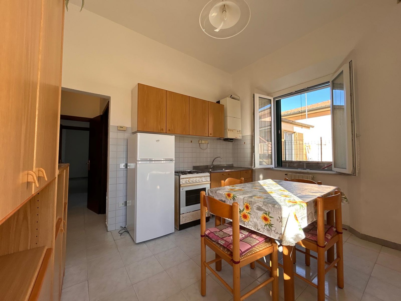 Casa indipendente in vendita in via isola di caprera, Follonica