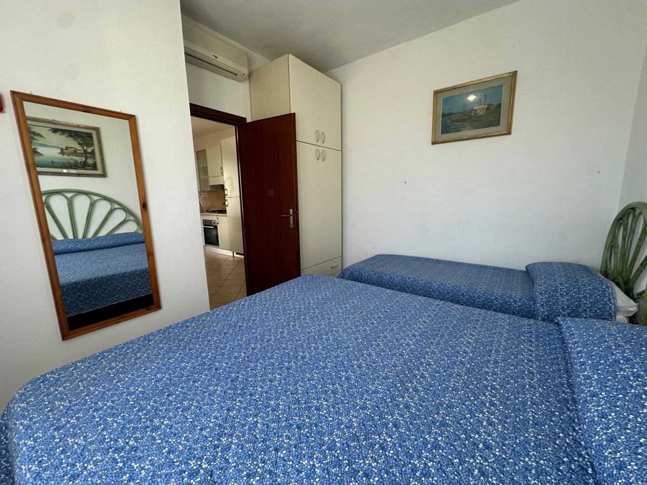 Bilocale con terrazzo in via capraia, Follonica