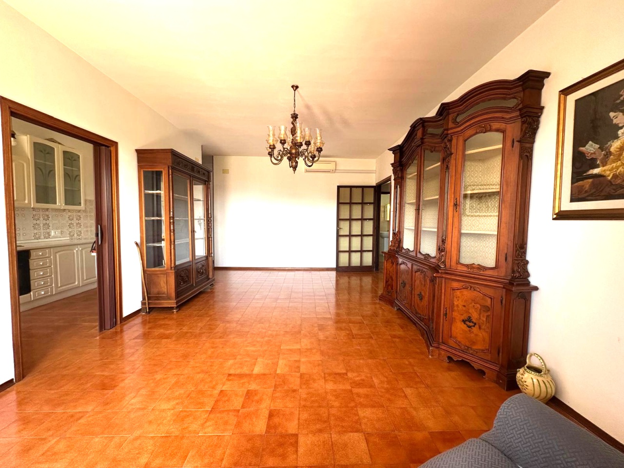 Appartamento con box in via de gasperi, Follonica