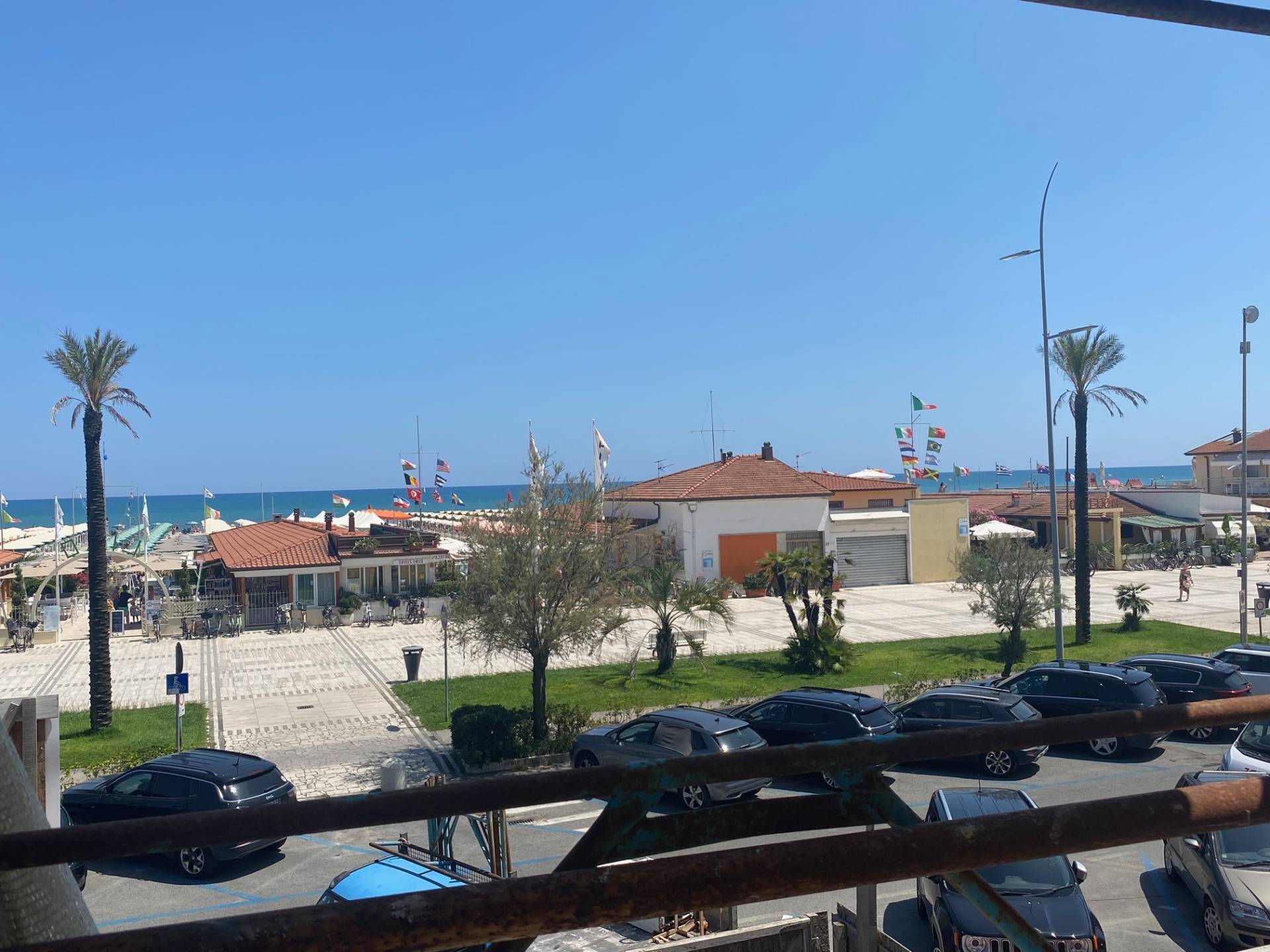 Appartamento in vendita a Camaiore, Lido di Camaiore