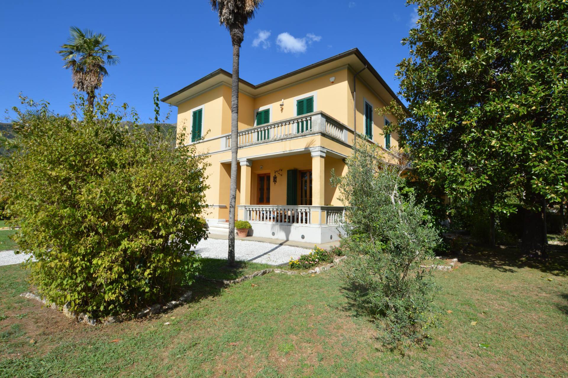 Villa Singola in vendita a Camaiore, Centro