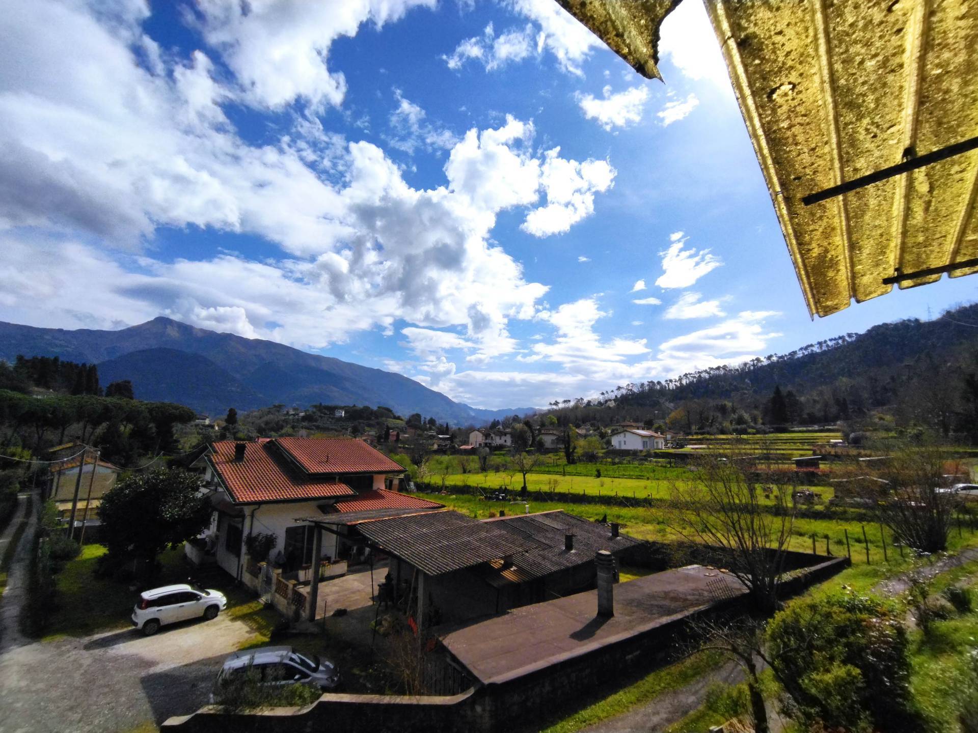 Villa Singola in vendita a Camaiore, Fondi