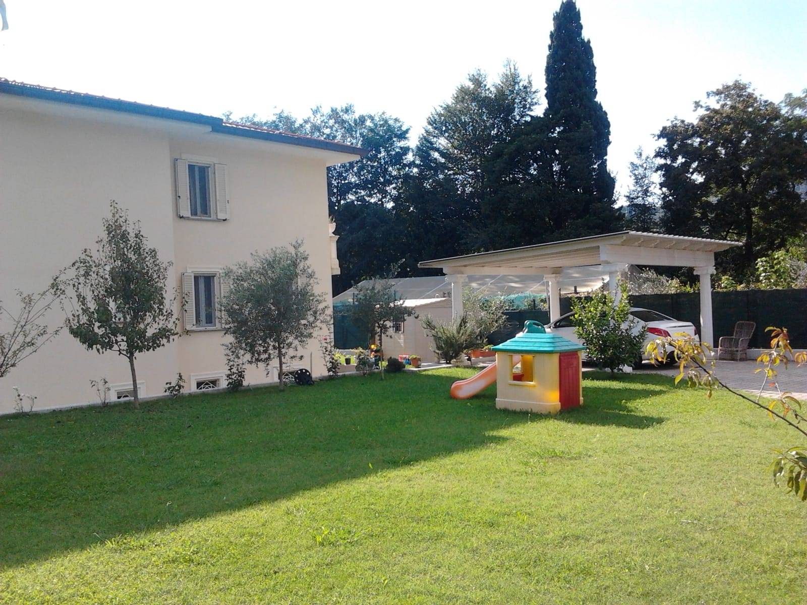 Villa Singola in vendita a Camaiore, Centro