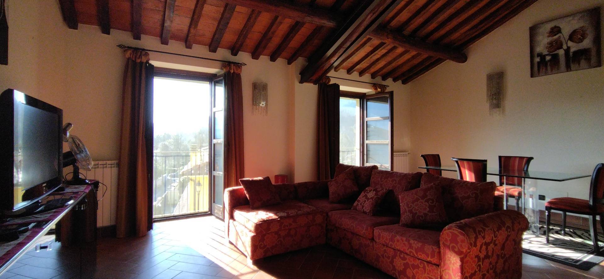 Appartamento in vendita a Camaiore, Centro