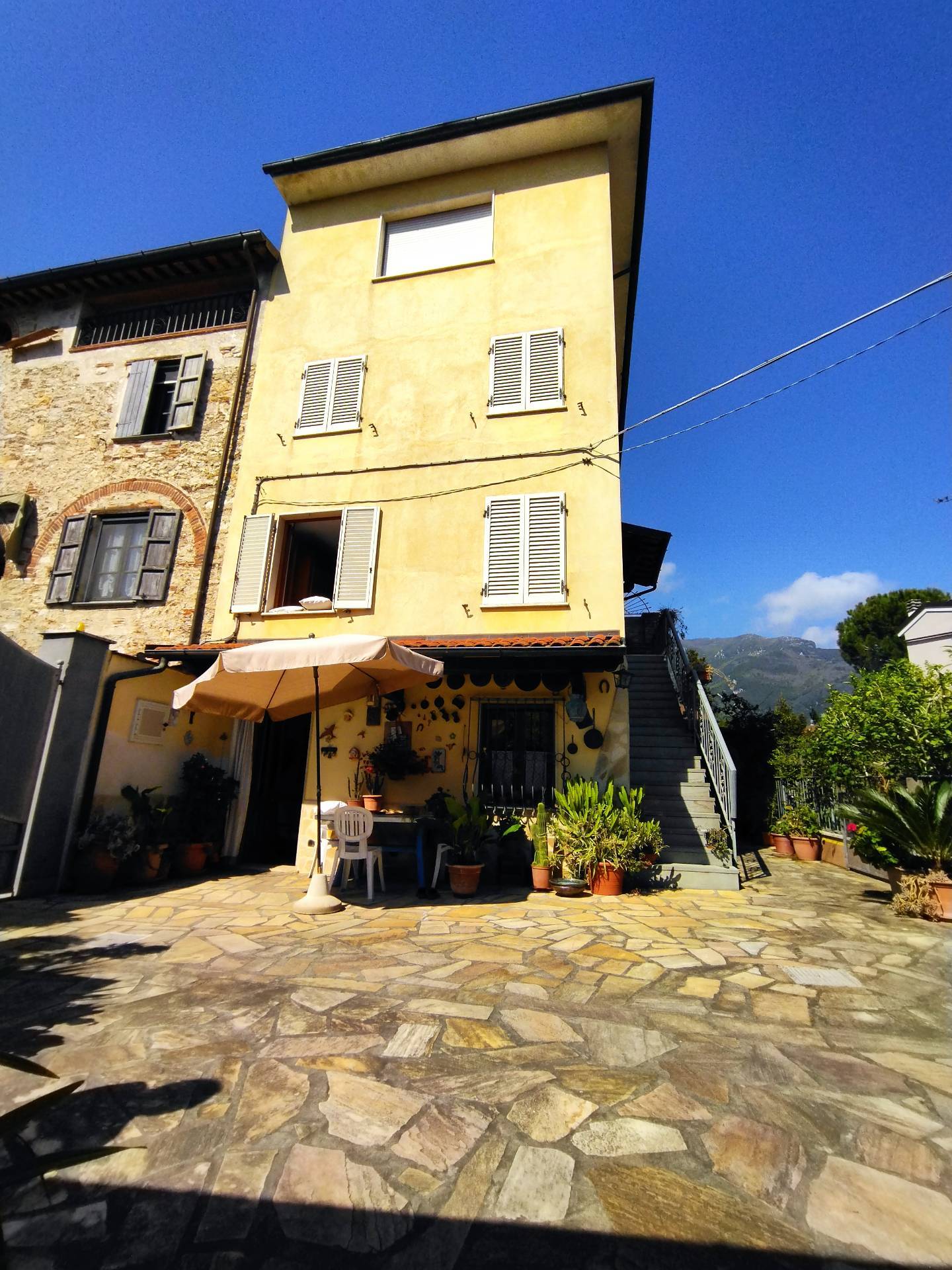 Casa indipendente in vendita a Camaiore, Frati