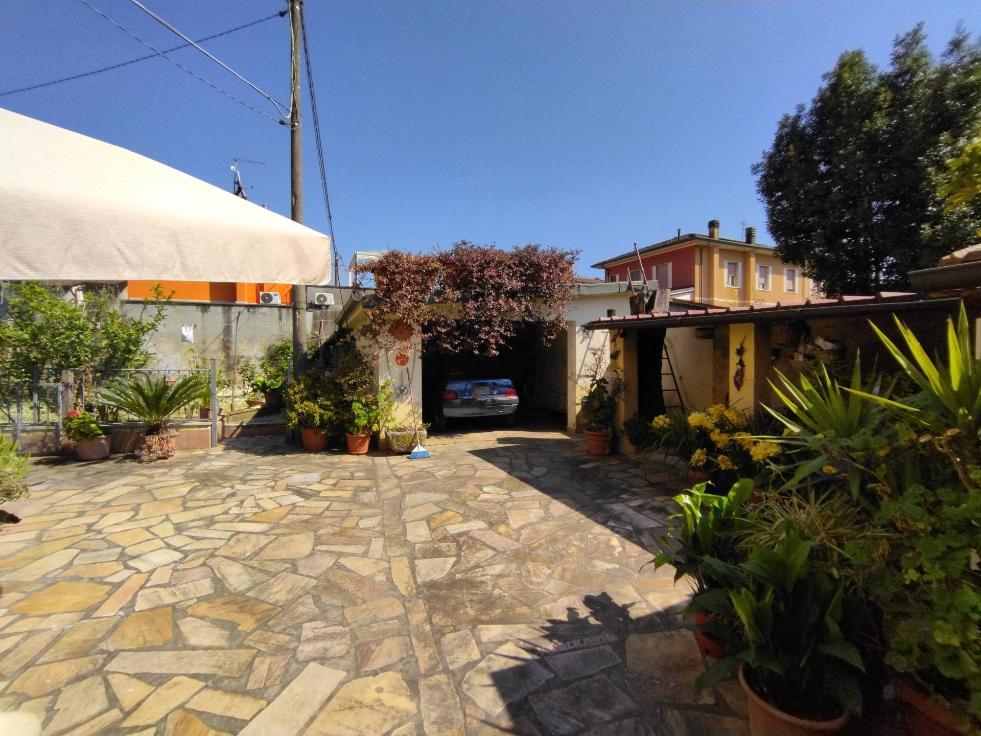 Casa indipendente in vendita a Camaiore, Frati
