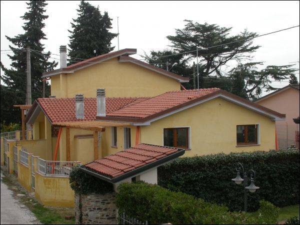 Villa bifamiliare in vendita a Massarosa, Piano di Mommio