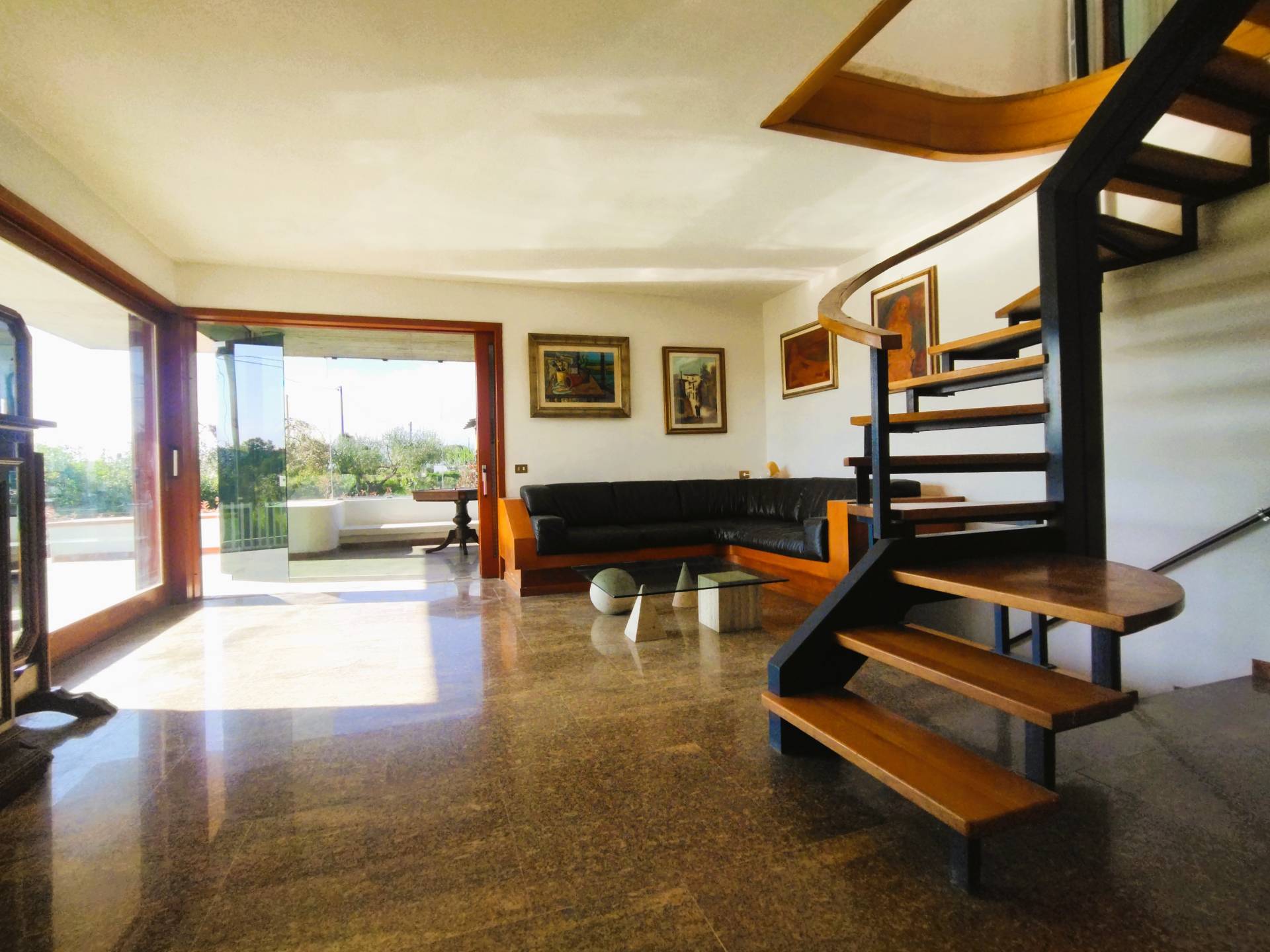Villa Singola in vendita a Camaiore, Lido di Camaiore