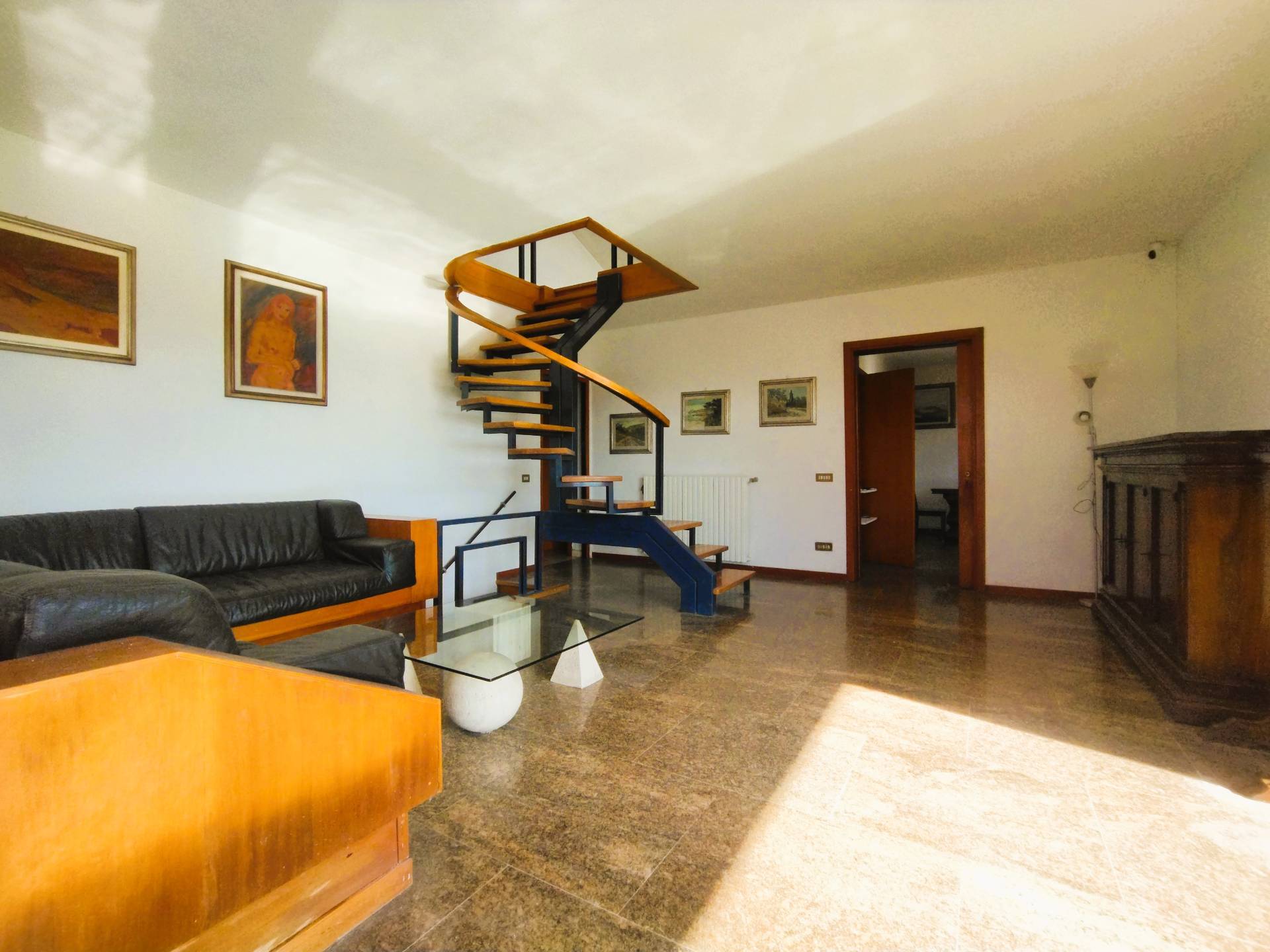 Villa Singola in vendita a Camaiore, Lido di Camaiore