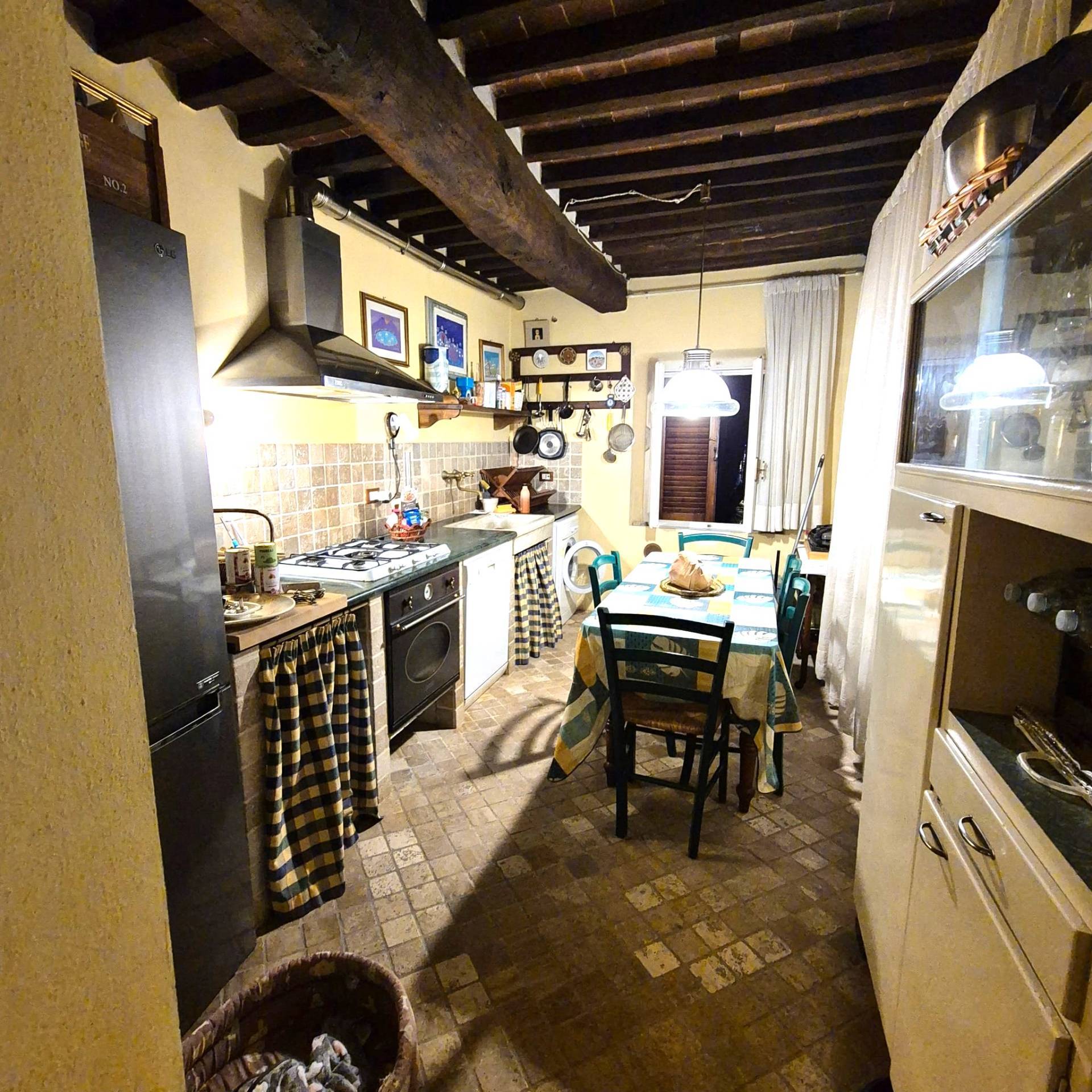 Appartamento in vendita a Camaiore, Centro