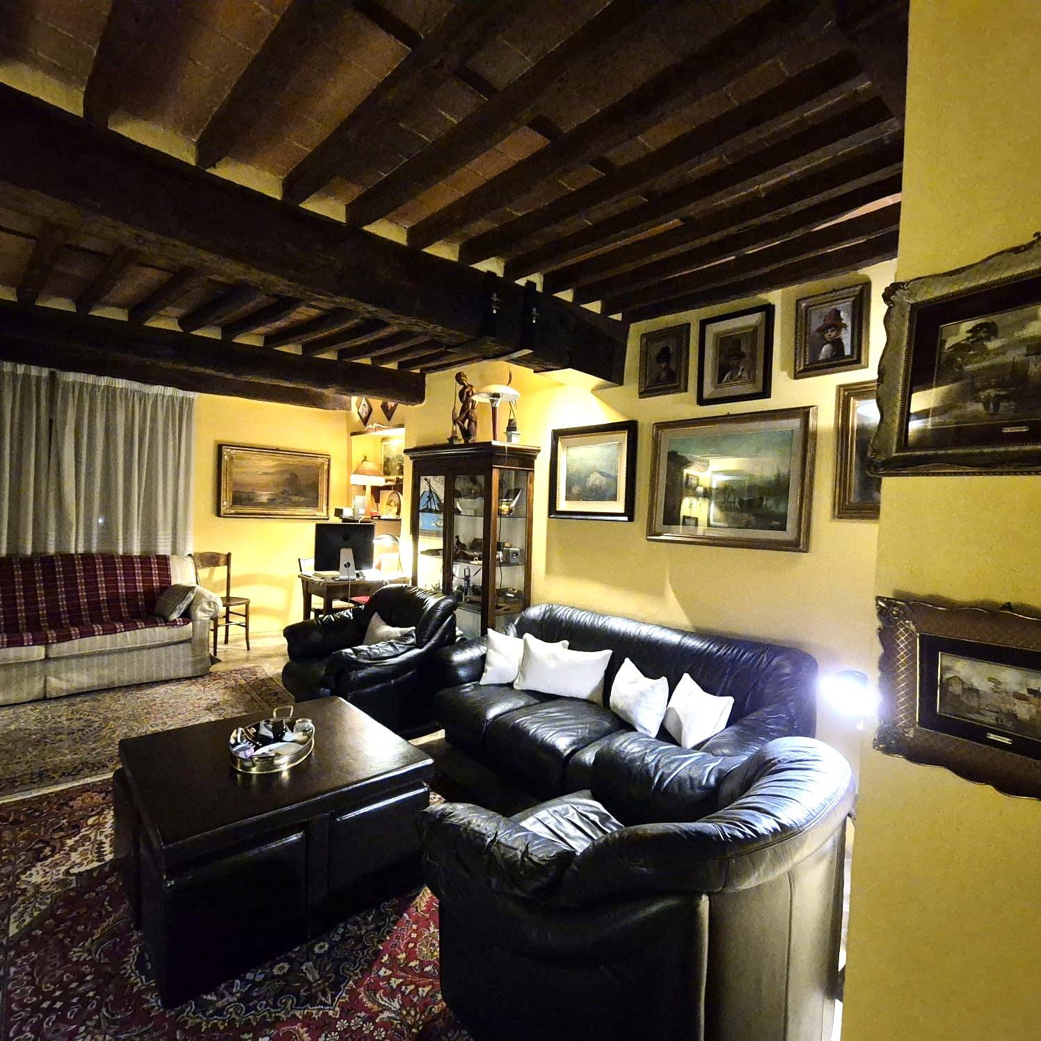 Appartamento in vendita a Camaiore, Centro