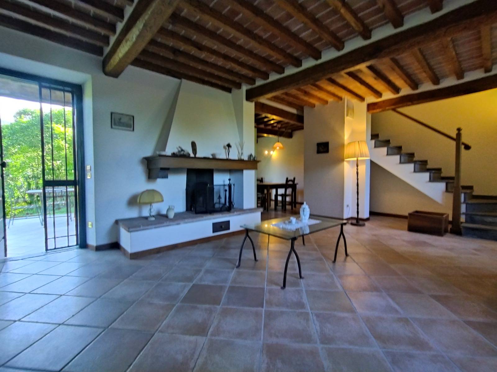 Propriet rustica con terreno in vendita a Camaiore, Capezzano Pianore