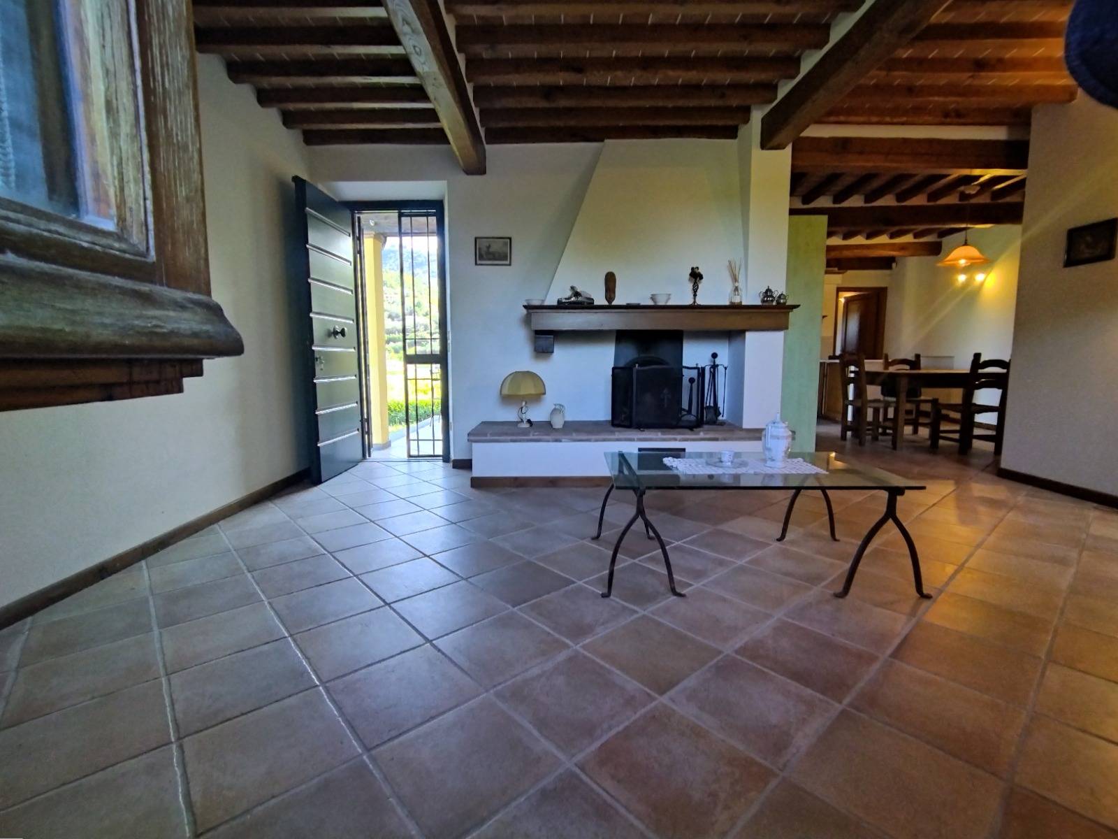 Propriet rustica con terreno in vendita a Camaiore, Capezzano Pianore