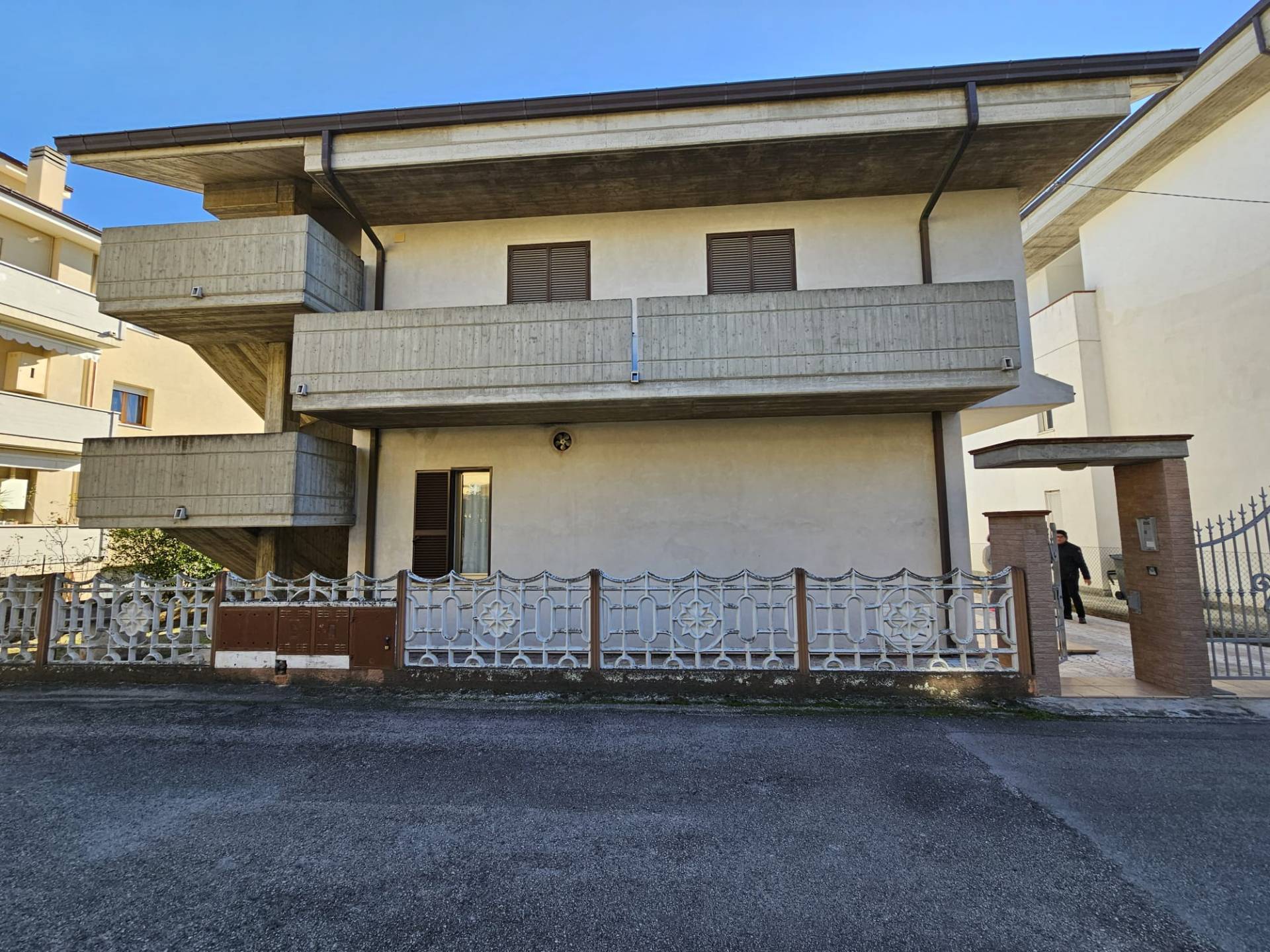 Villa con terrazzo a Giulianova