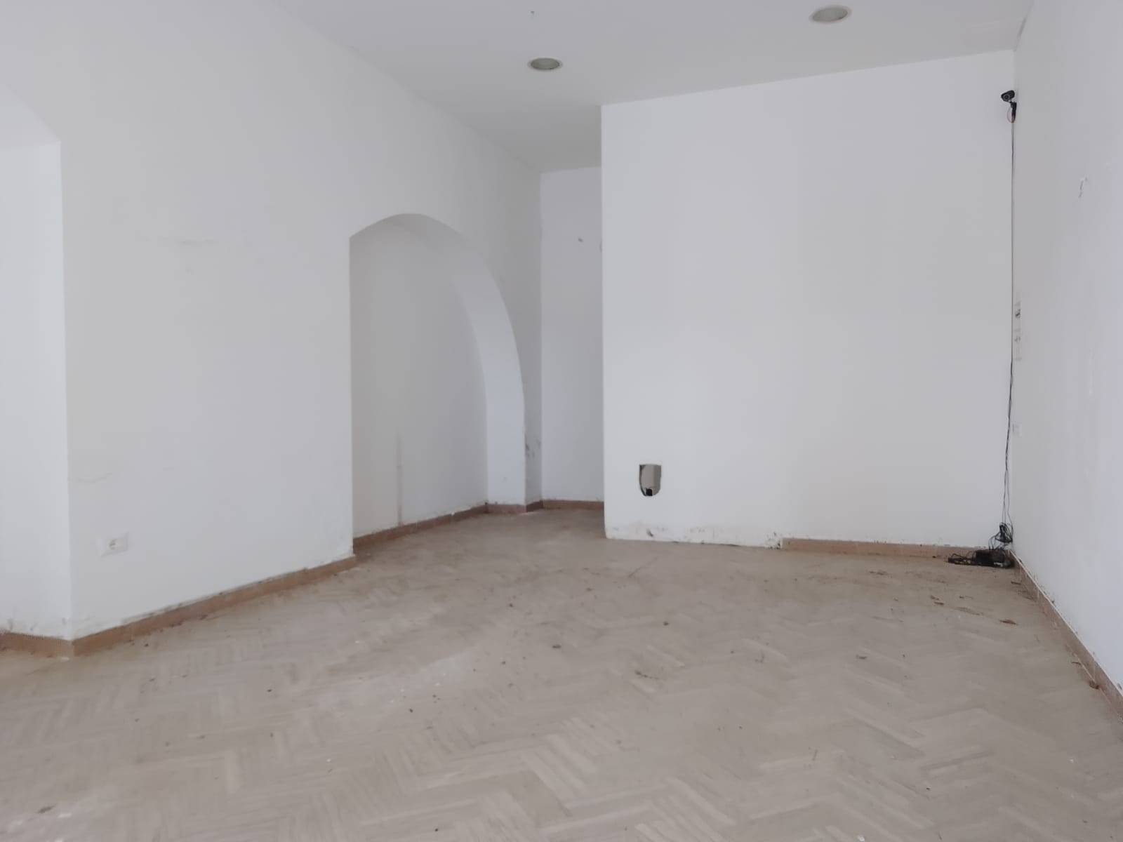 locale commerciale in vendita a Giulianova, Lido