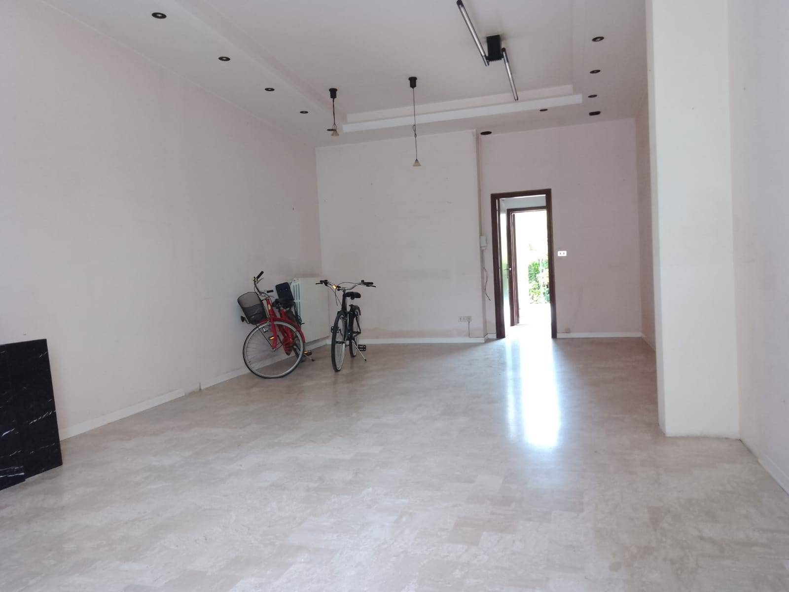 Appartamento con ingresso indipendente in vendita a Giulianova, Lido