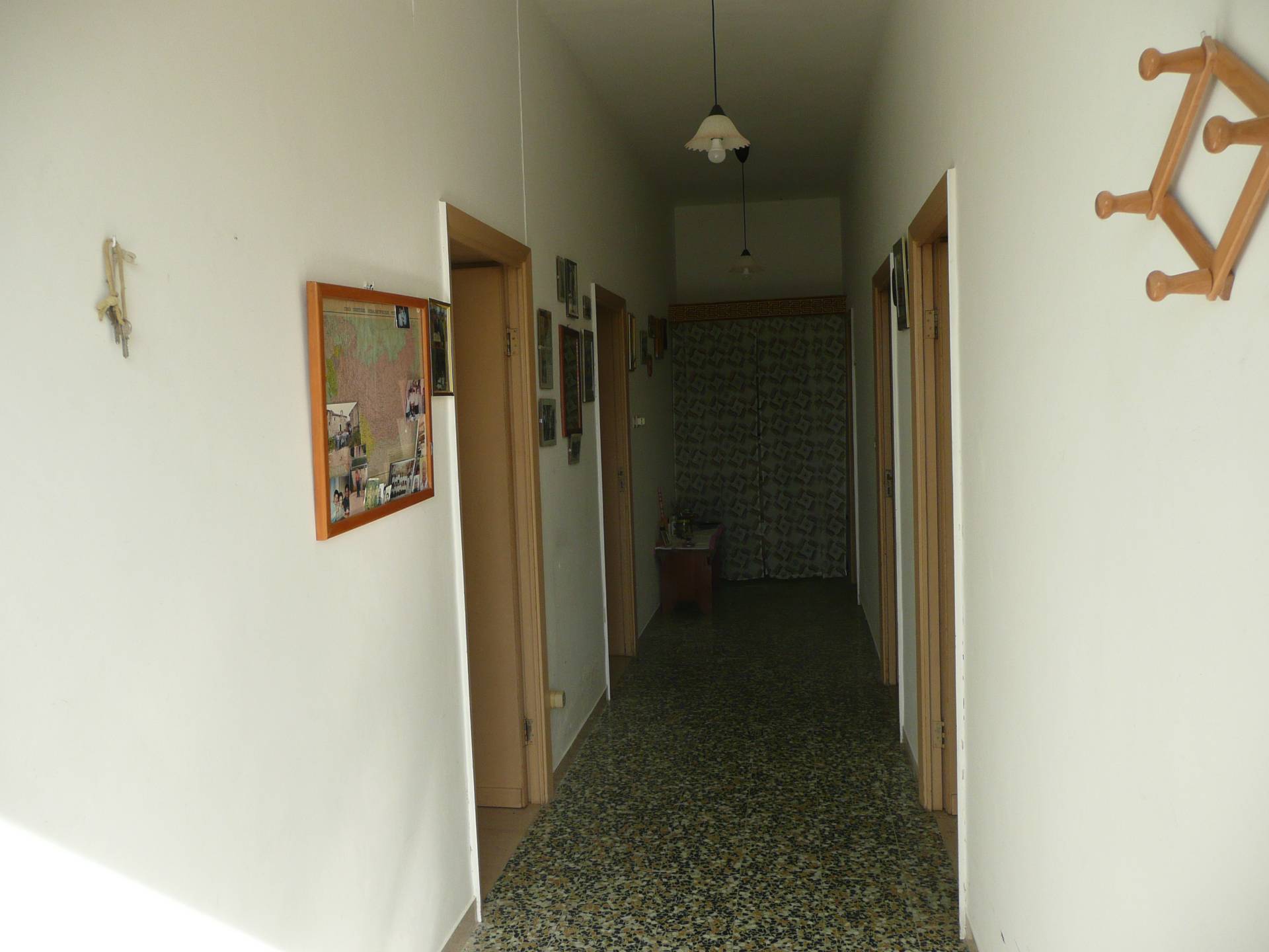 Appartamento con ingresso indipendente in vendita a Teramo