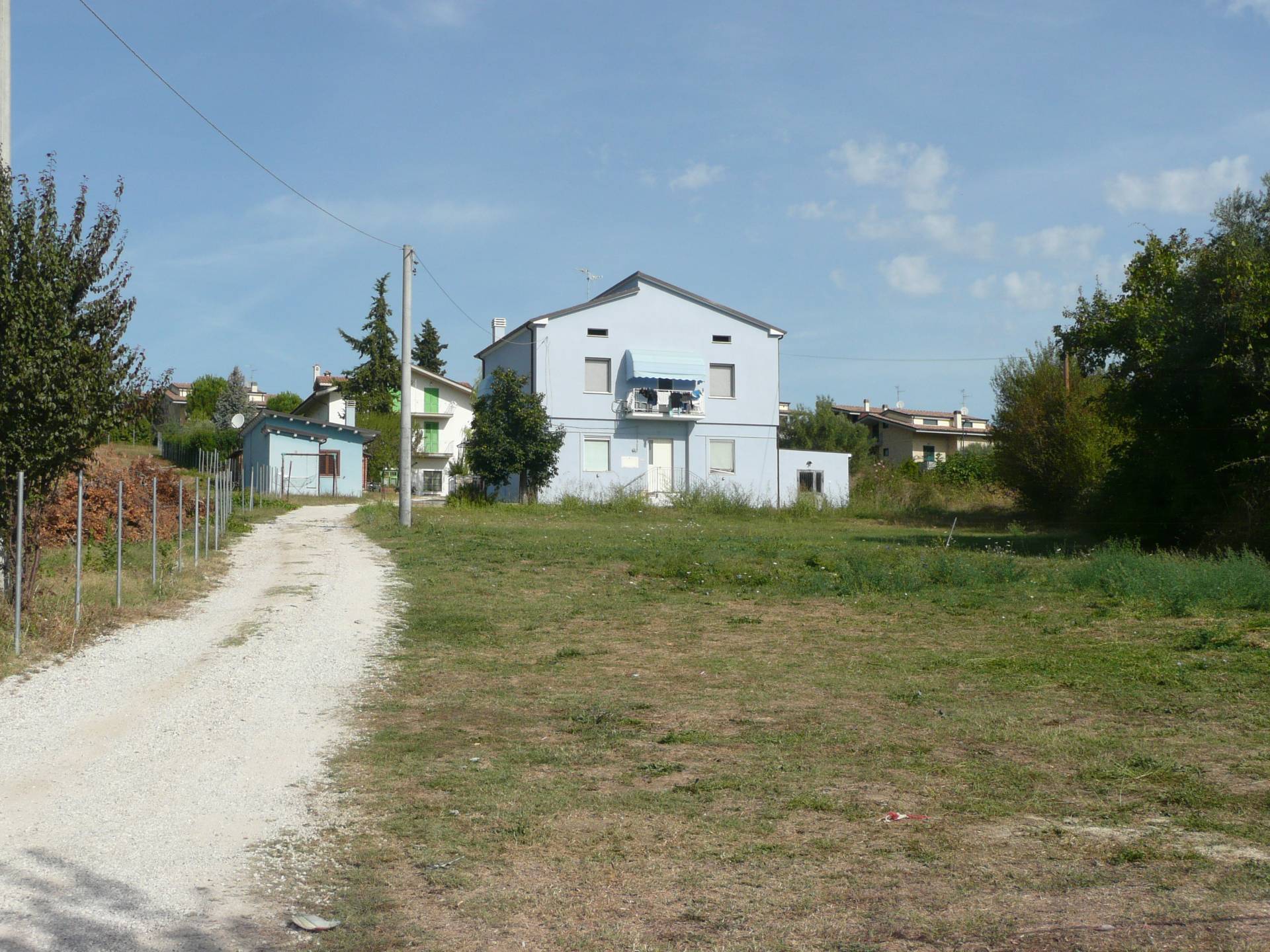 Appartamento con ingresso indipendente in vendita a Teramo