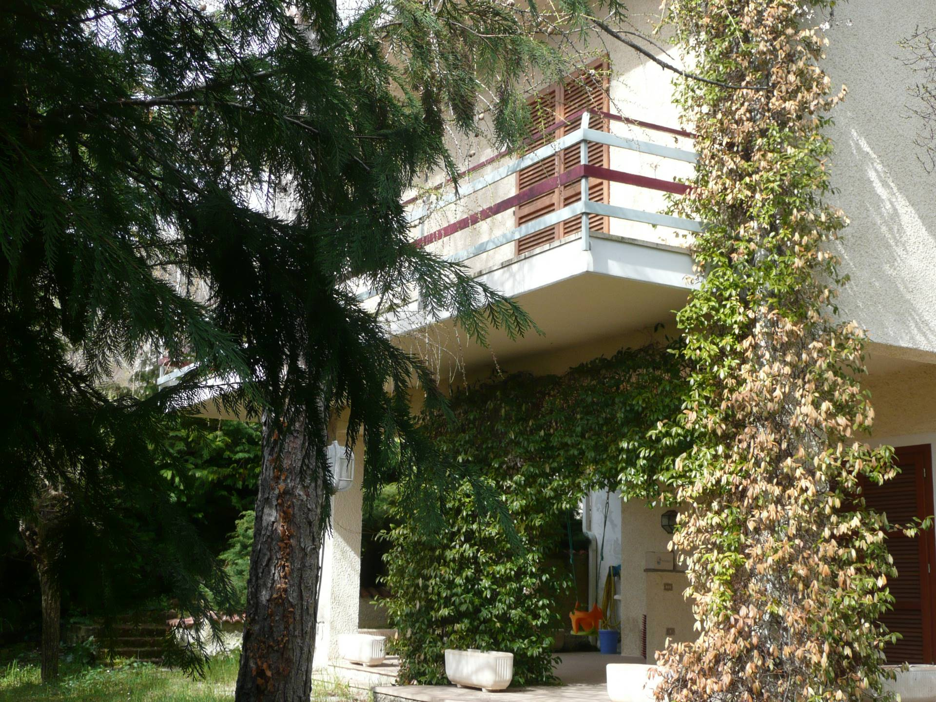 Villa in vendita a Isola del Gran Sasso d'Italia, Forca di Valle