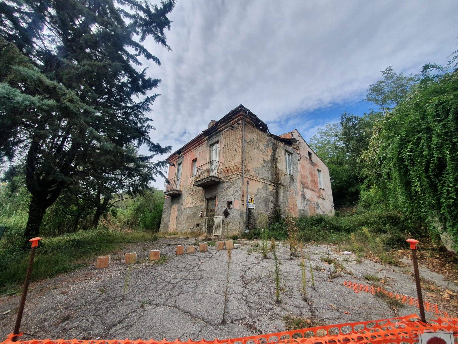 Casa singola in vendita a Teramo, Prima periferia