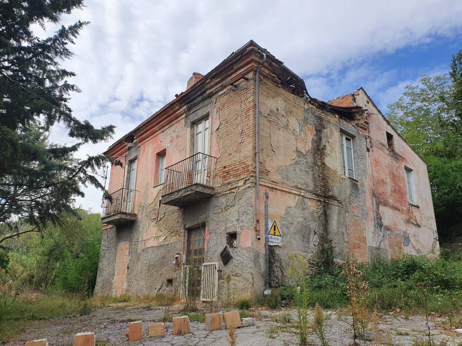 Casa singola in vendita a Teramo, Prima periferia